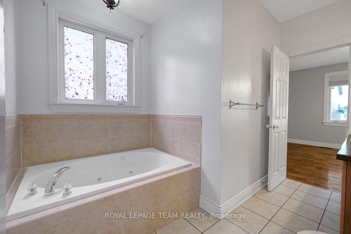 Photo 28 of 92 Hartsmere Drive, Ottawa, Stittsville (South) — HOMEH