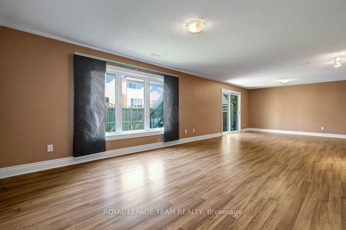 Photo 33 of 92 Hartsmere Drive, Ottawa, Stittsville (South) — HOMEH