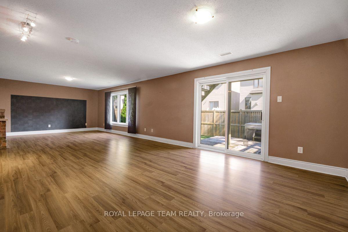 Photo 34 of 92 Hartsmere Drive, Ottawa, Stittsville (South) — HOMEH