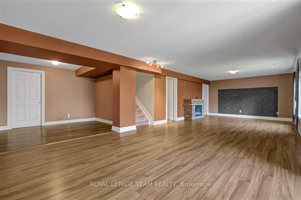 Photo 36 of 92 Hartsmere Drive, Ottawa, Stittsville (South) — HOMEH