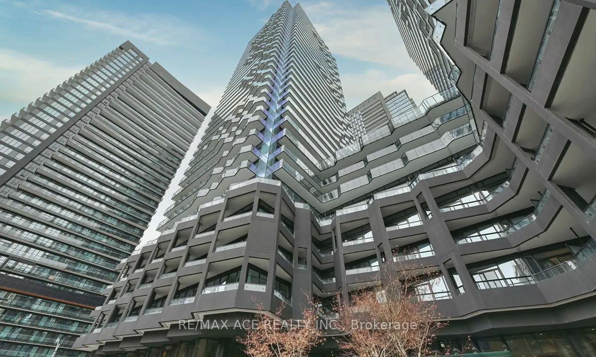 Photo 1 of Unit 2213, 110 Broadway Avenue, Toronto, Mount Pleasant West — HOMEH