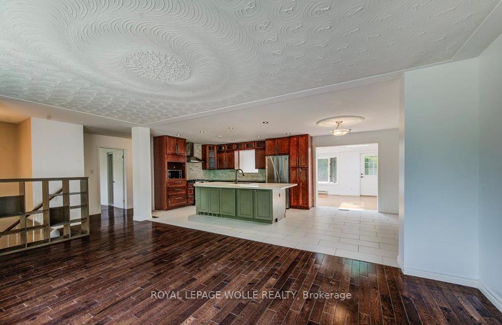 Photo 2 of 109 White Oak Place, Waterloo, North Lakeshore — HOMEH
