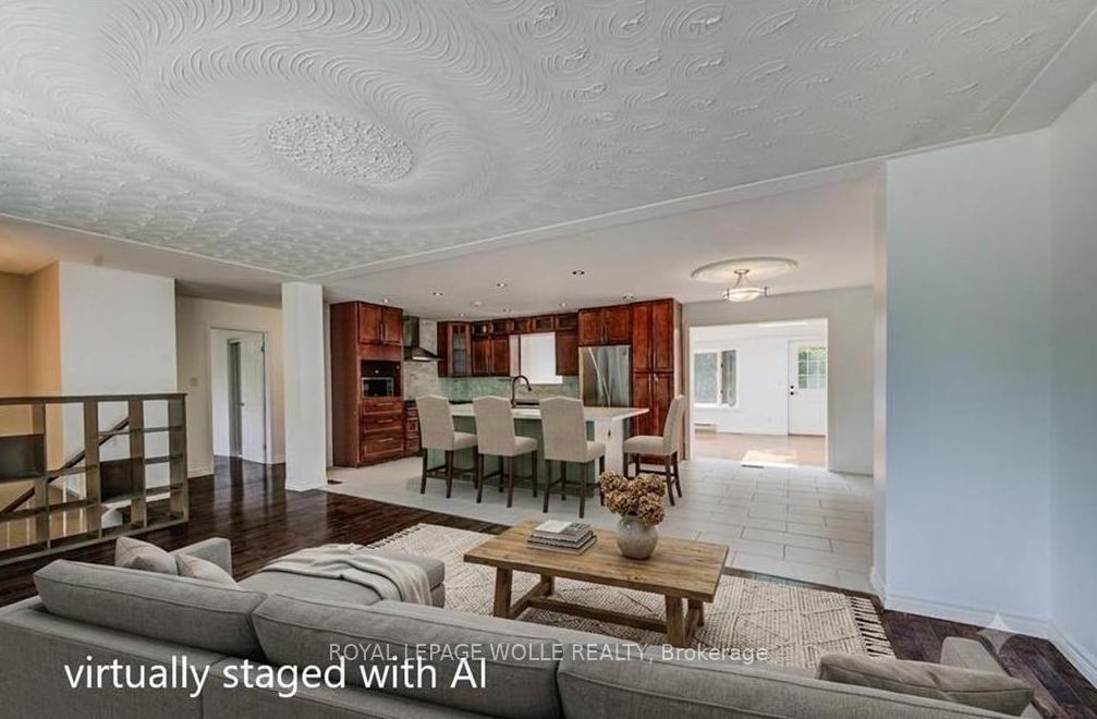 Photo 3 of 109 White Oak Place, Waterloo, North Lakeshore — HOMEH
