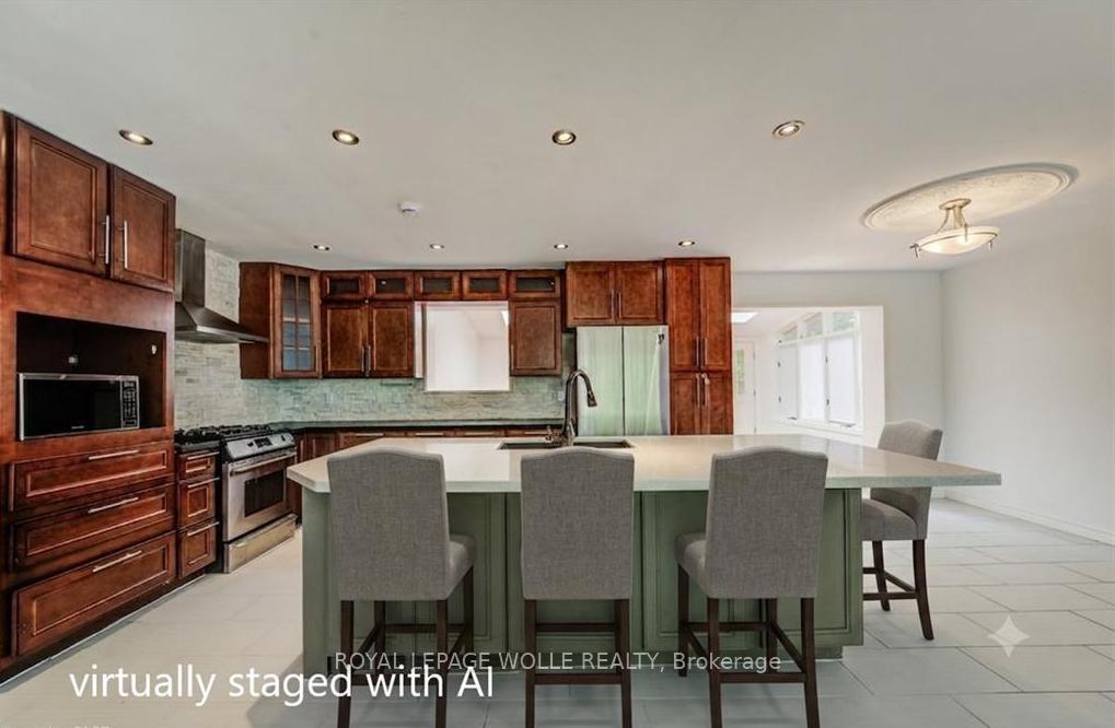 Photo 4 of 109 White Oak Place, Waterloo, North Lakeshore — HOMEH