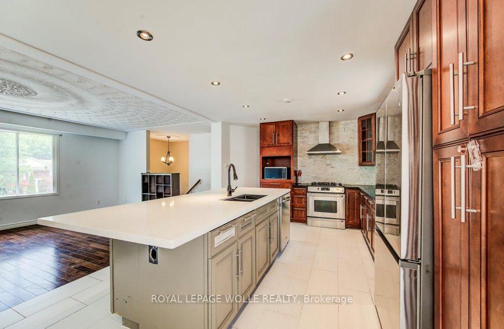 Photo 5 of 109 White Oak Place, Waterloo, North Lakeshore — HOMEH