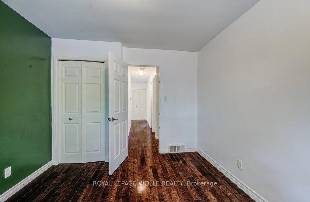 Photo 23 of 109 White Oak Place, Waterloo, North Lakeshore — HOMEH