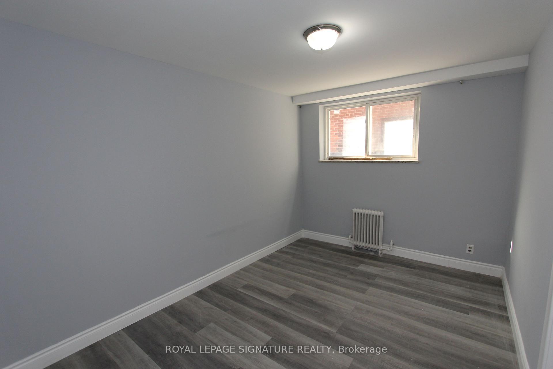 Photo 5 of Unit 2, 31 Fifteenth Street, Etobicoke, New Toronto — HOMEH