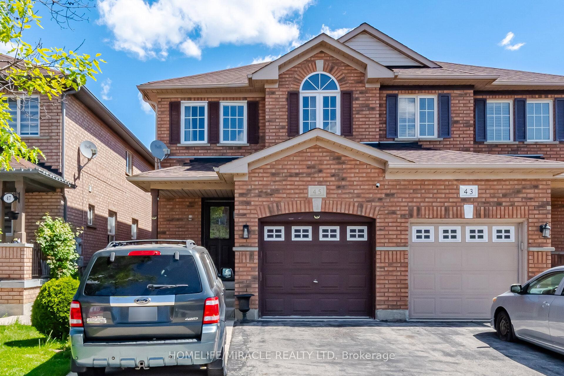 Photo of 45 Ridgefield Court