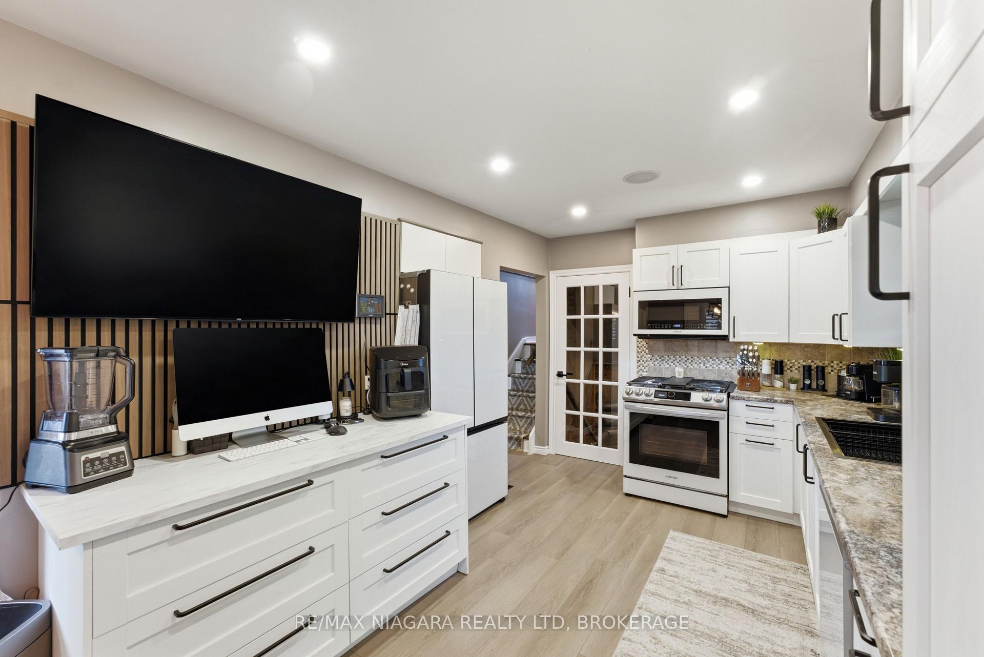 Photo 28 of 3267 Cattell Drive, Niagara Falls, Chippawa — HOMEH