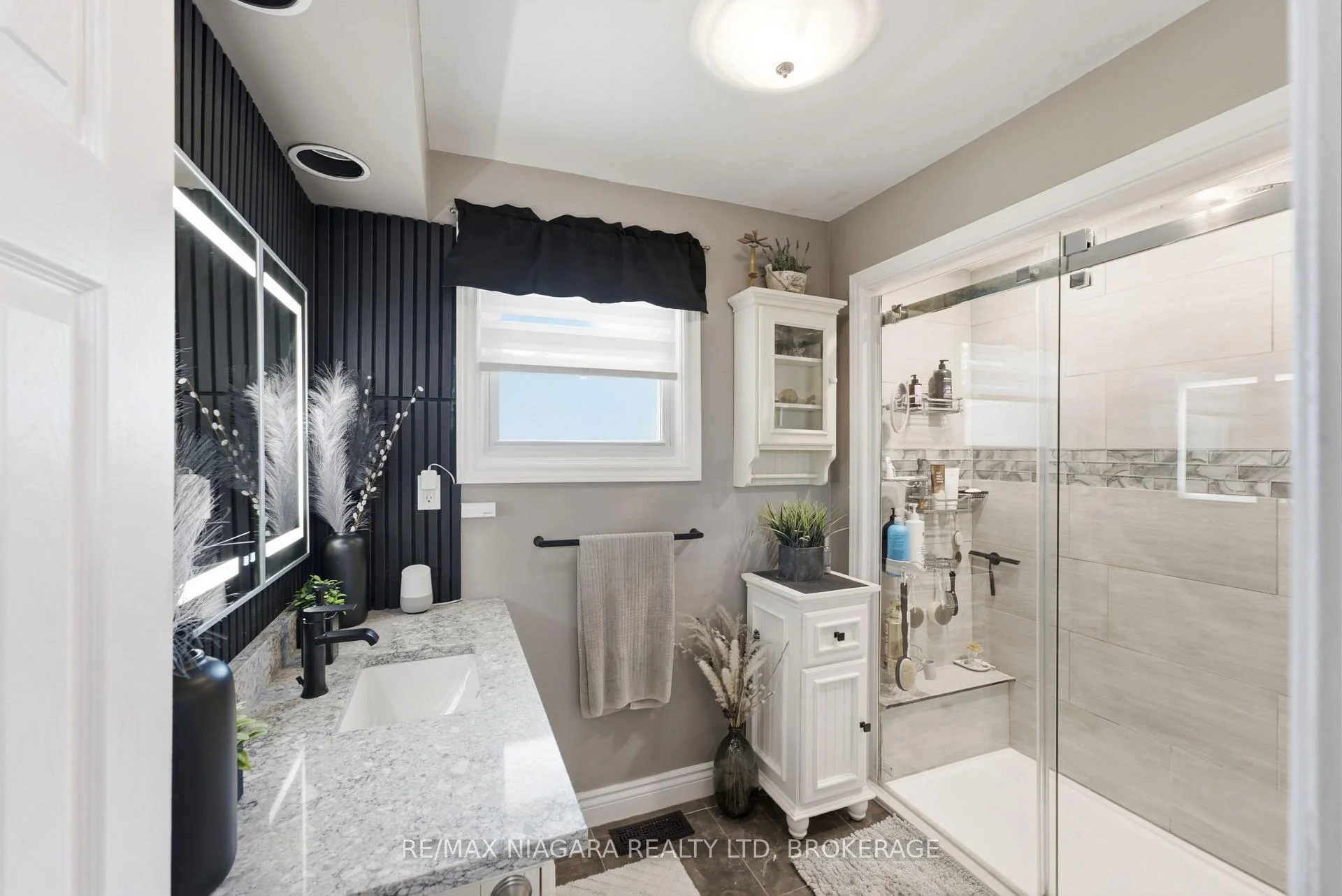 Photo 9 of 3267 Cattell Drive, Niagara Falls, Chippawa — HOMEH