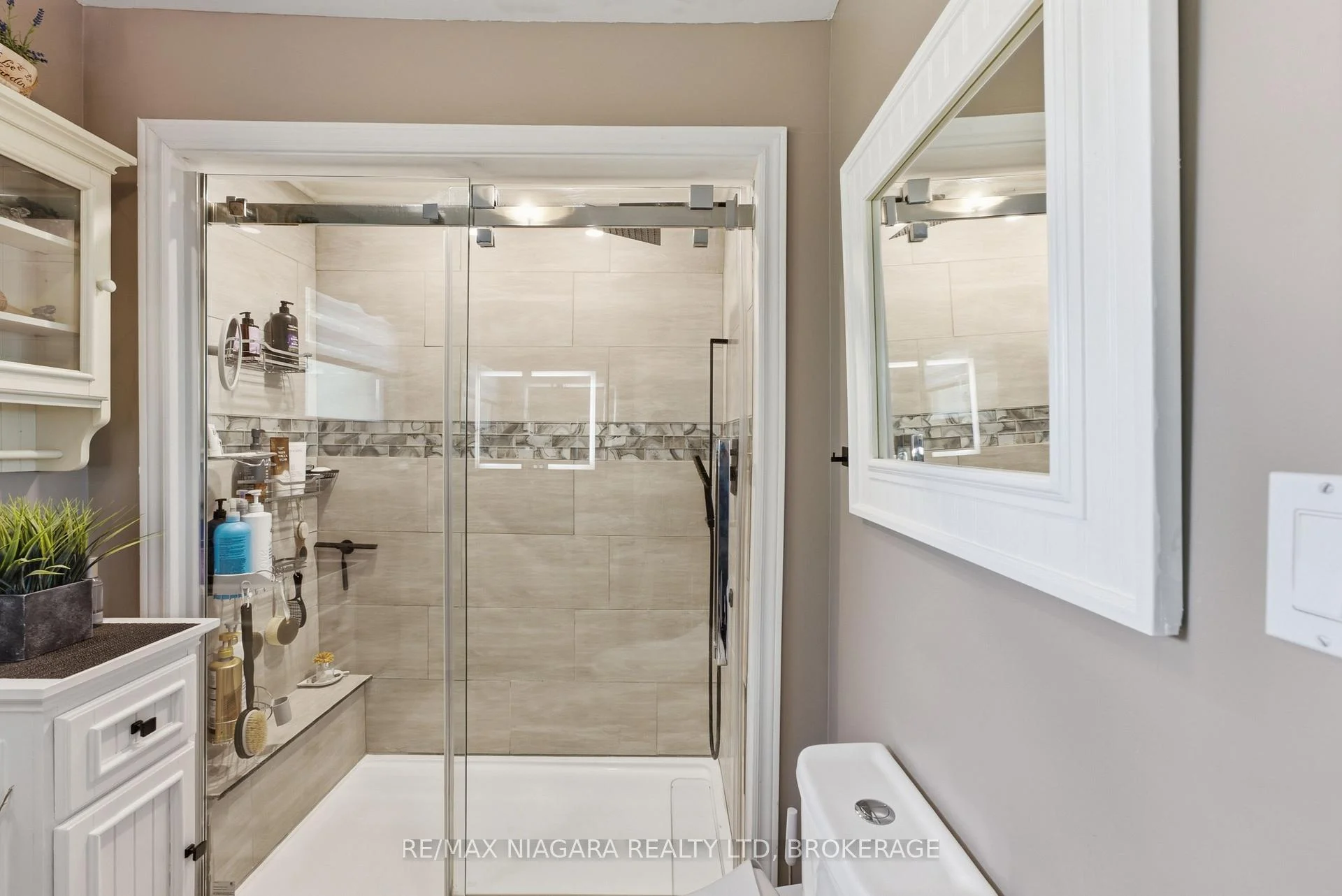 Photo 36 of 3267 Cattell Drive, Niagara Falls, Chippawa — HOMEH