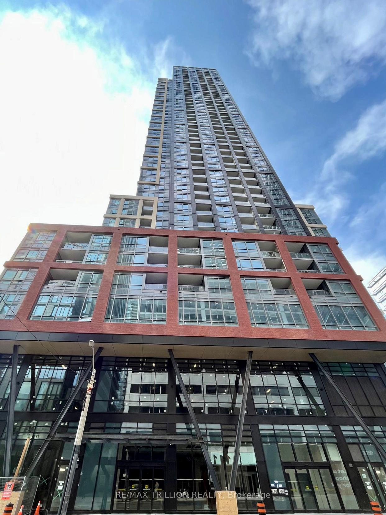 Photo 1 of Unit 1016, 108 Peter Street, Toronto, Waterfront Communities — HOMEH