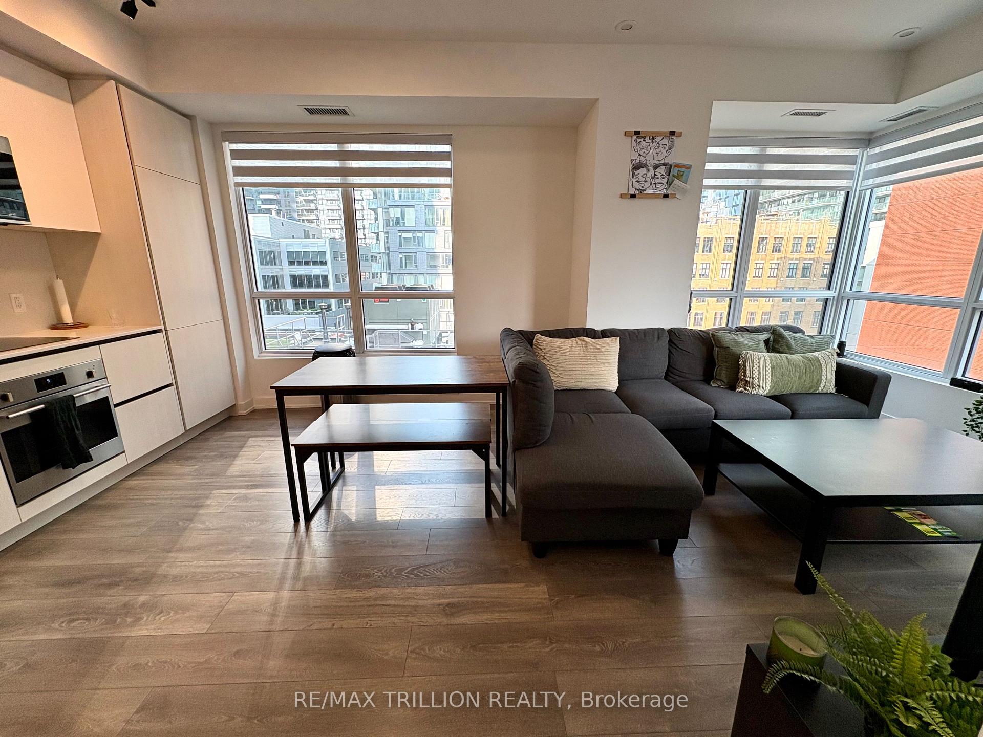 Photo 4 of Unit 1016, 108 Peter Street, Toronto, Waterfront Communities — HOMEH