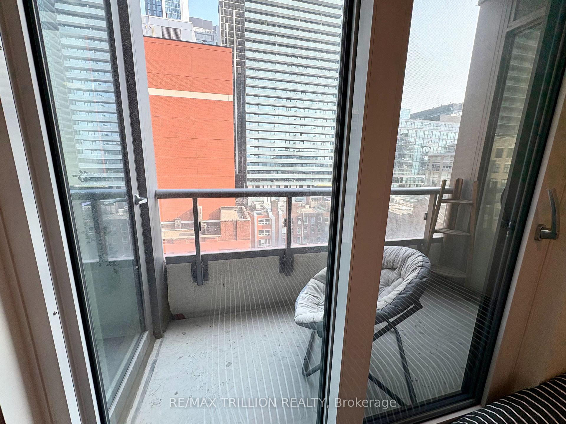 Photo 13 of Unit 1016, 108 Peter Street, Toronto, Waterfront Communities — HOMEH