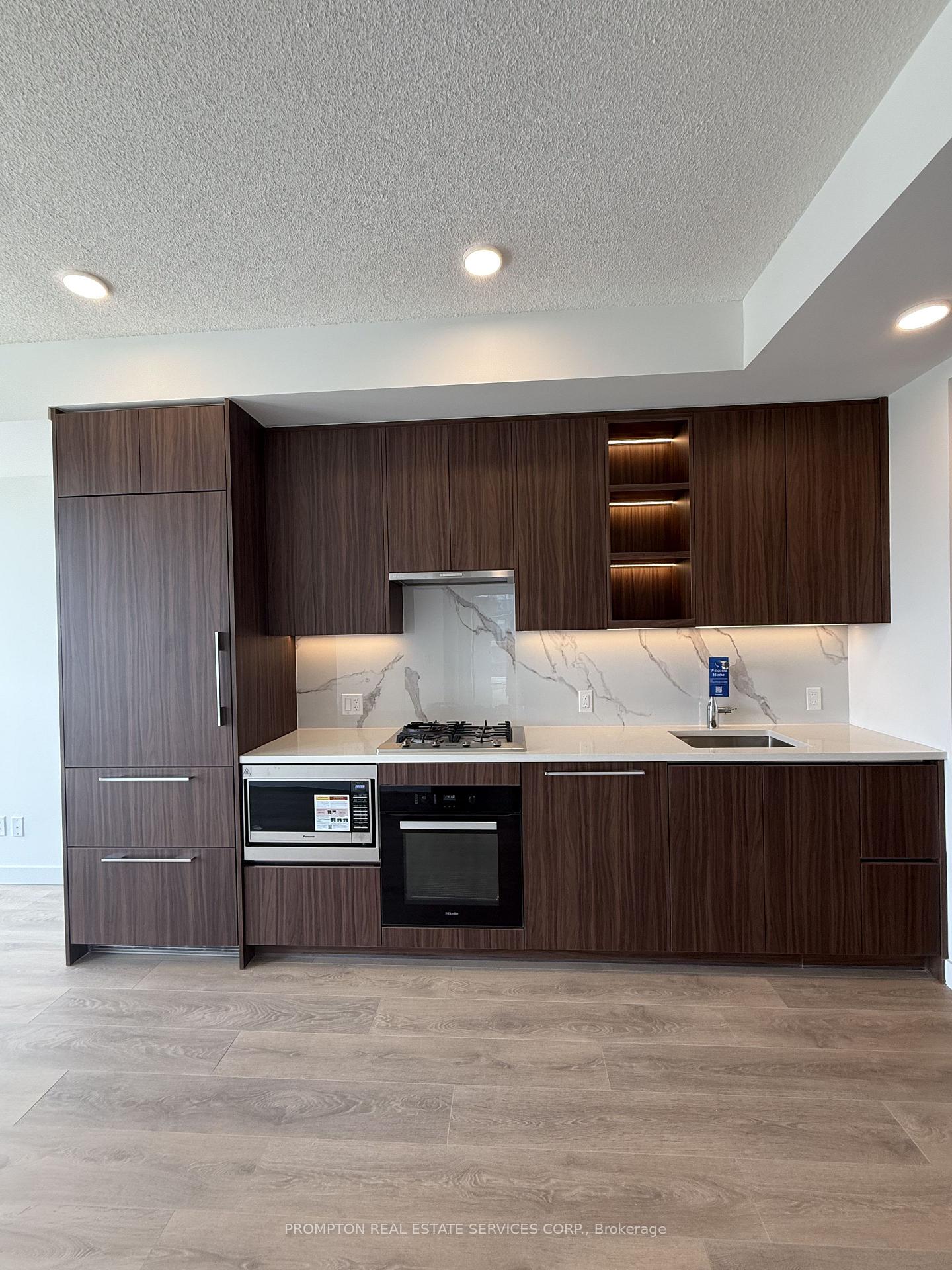 Photo 2 of Unit 1815, 75 Billes Heights, North York, Bayview Village — HOMEH