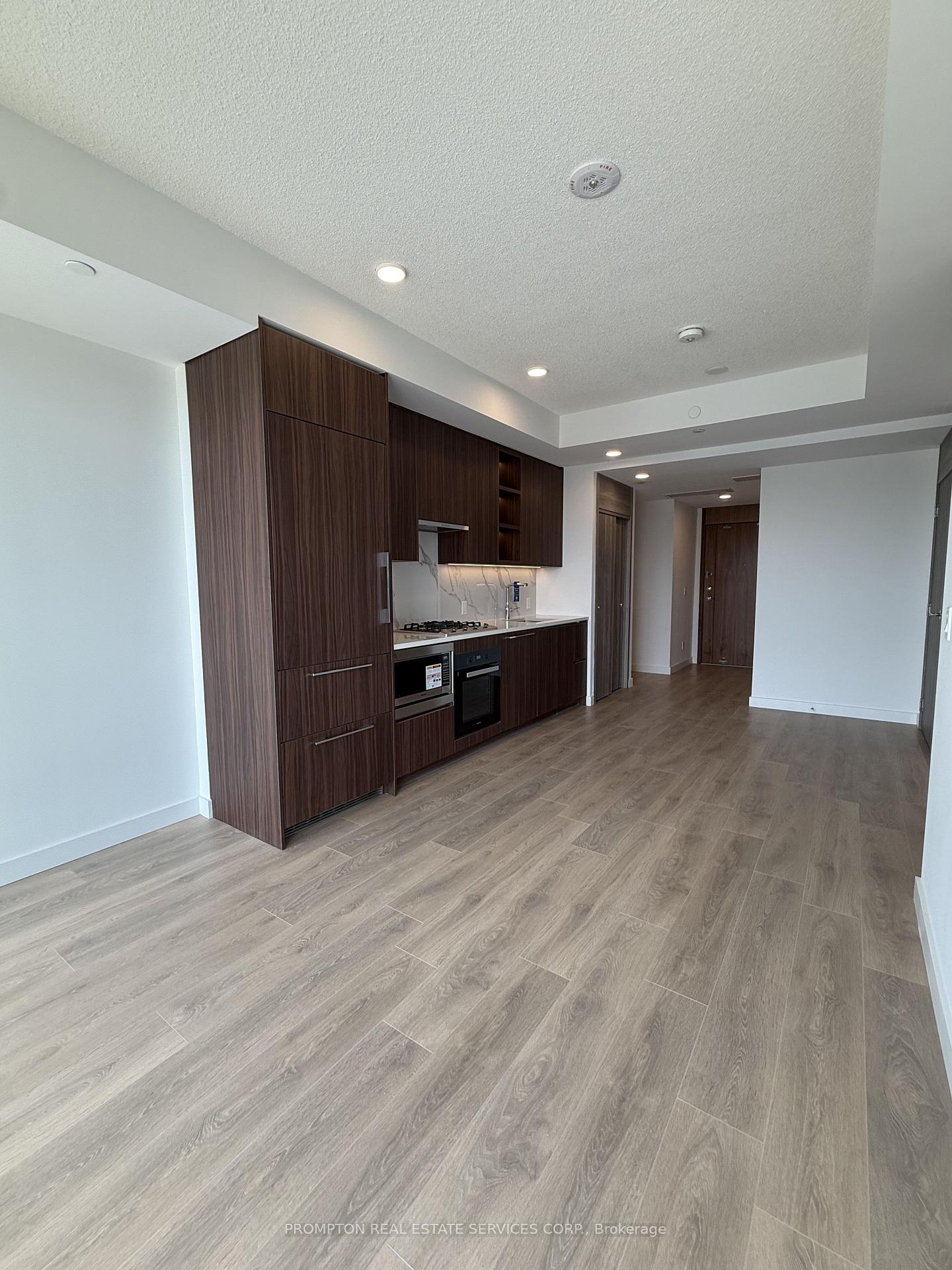 Photo 3 of Unit 1815, 75 Billes Heights, North York, Bayview Village — HOMEH