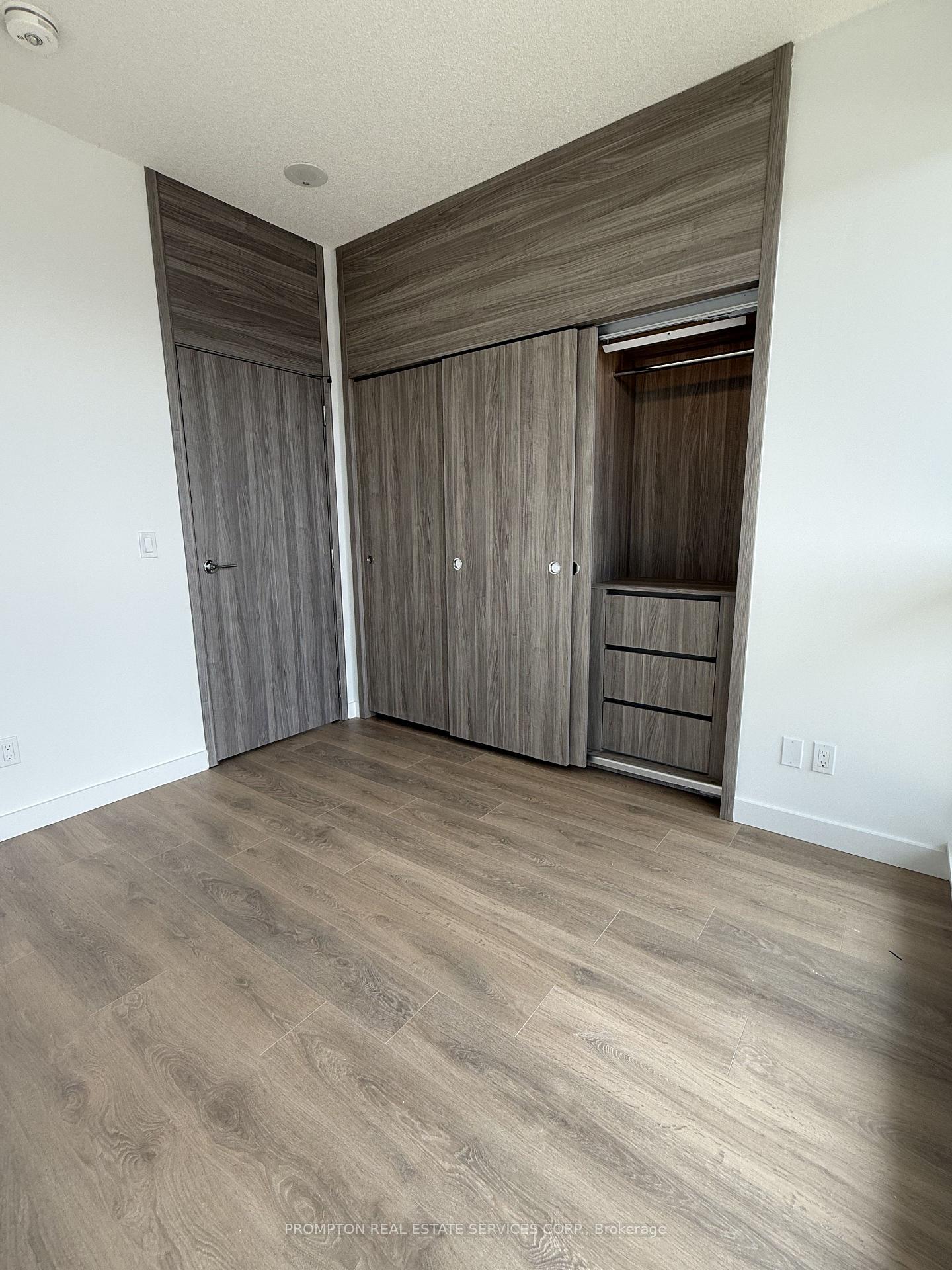 Photo 7 of Unit 1815, 75 Billes Heights, North York, Bayview Village — HOMEH