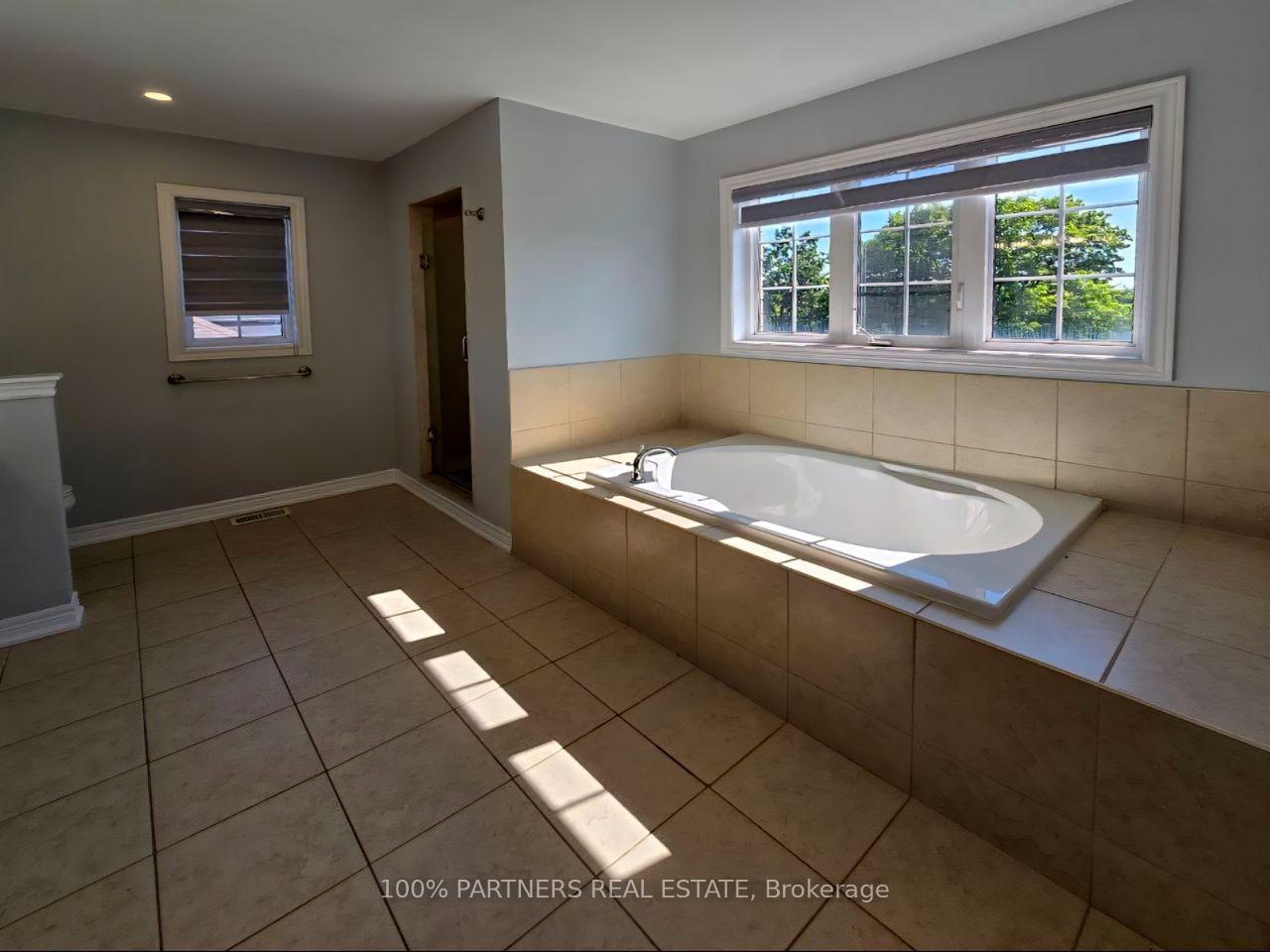 Photo 54 of 8 St. Philip Court, Whitby, Williamsburg — HOMEH