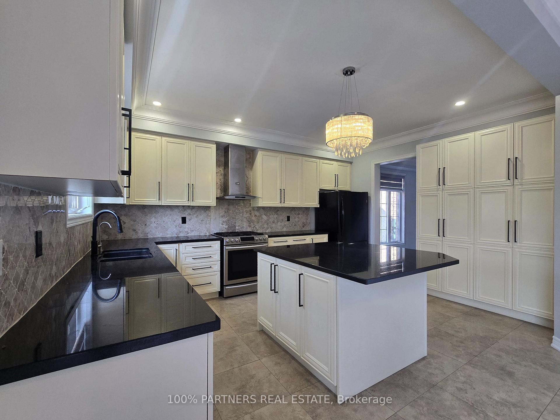 Photo 14 of 8 St. Philip Court, Whitby, Williamsburg — HOMEH