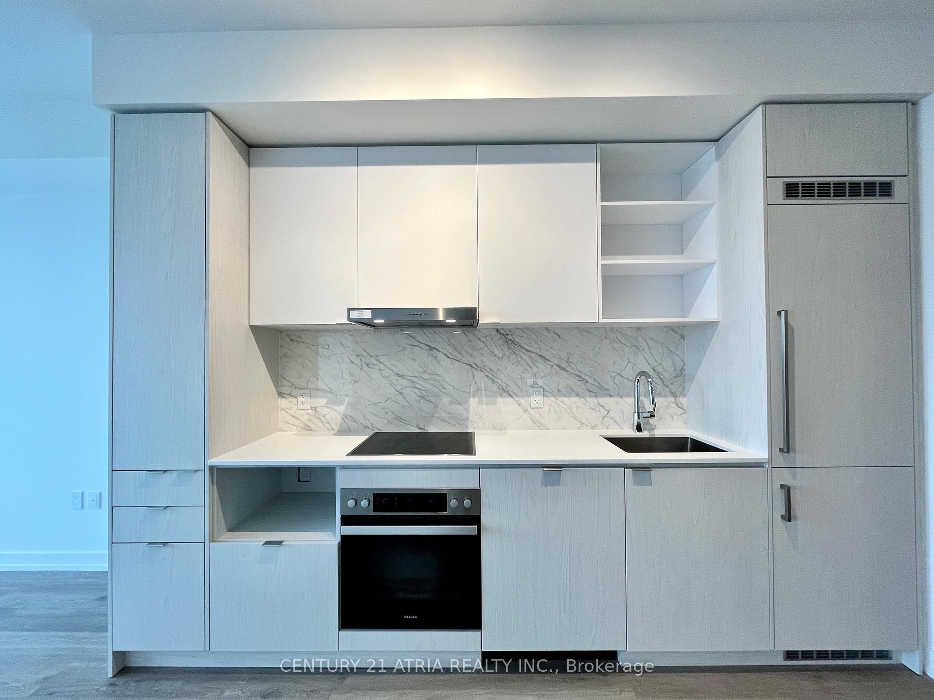 Photo 3 of Unit 5603, 55 Cooper Street, Toronto, Waterfront Communities — HOMEH
