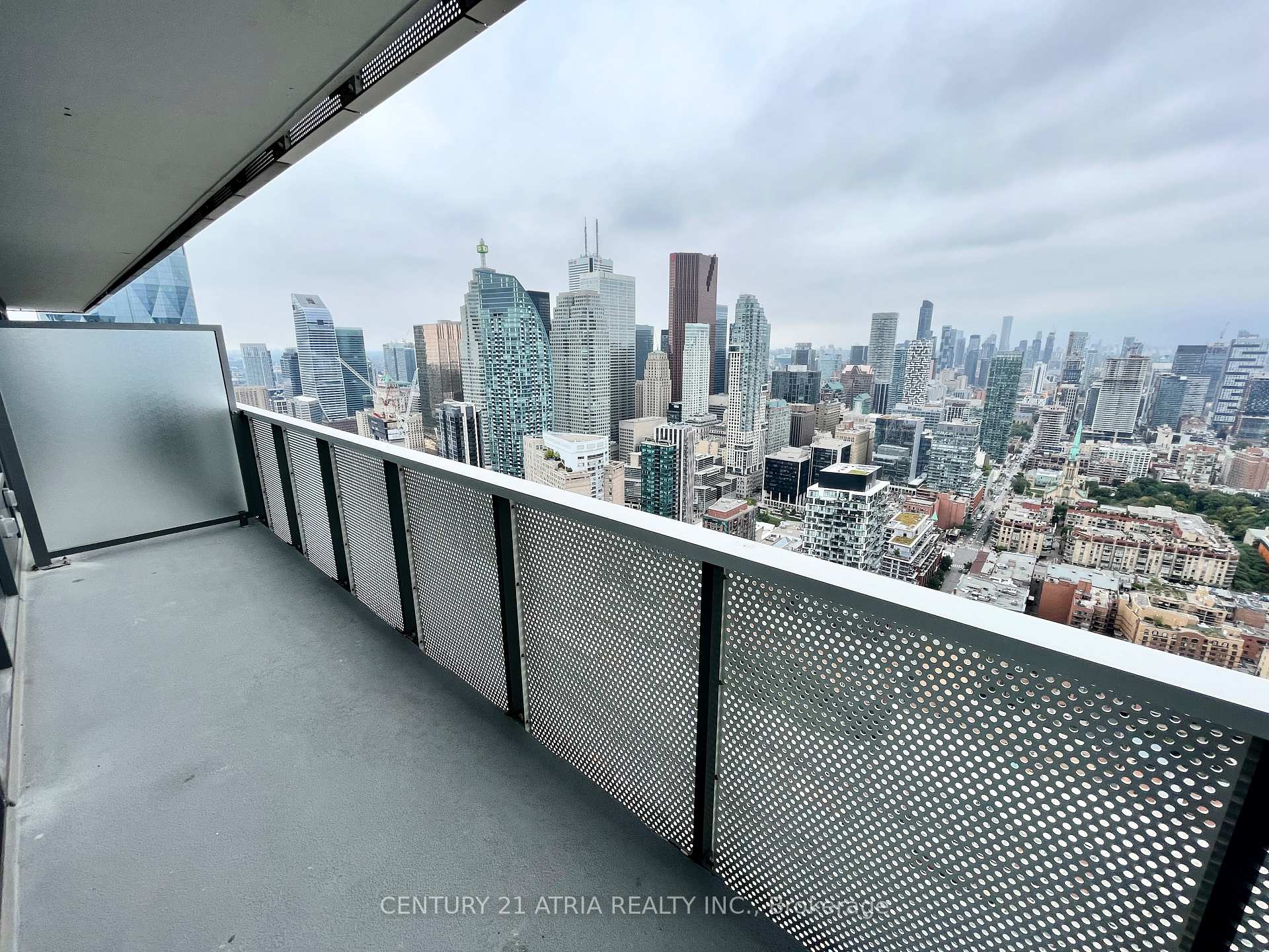 Photo 9 of Unit 5603, 55 Cooper Street, Toronto, Waterfront Communities — HOMEH