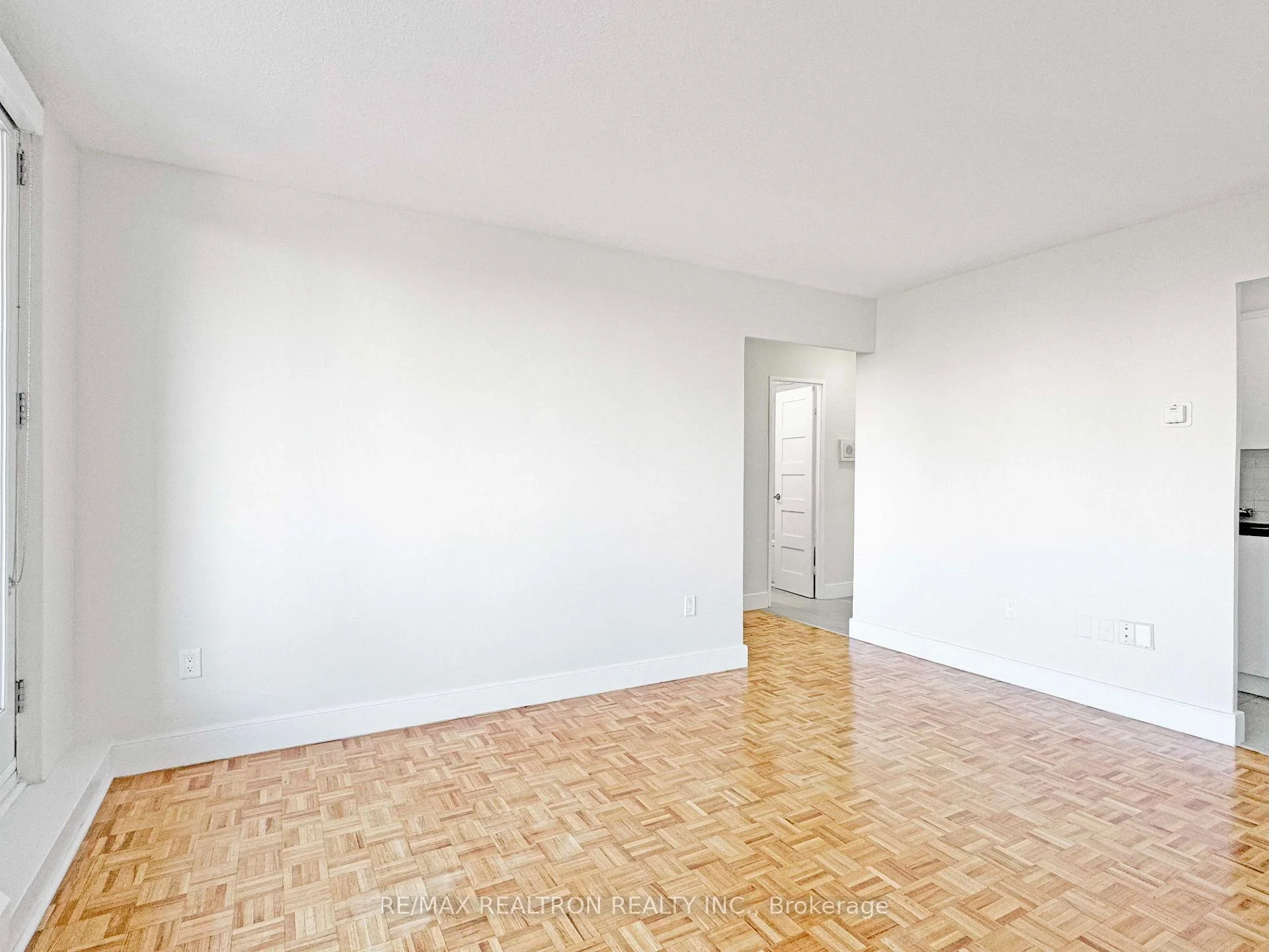 Photo 14 of Unit 1106, 666 Spadina Avenue, Toronto, University — HOMEH