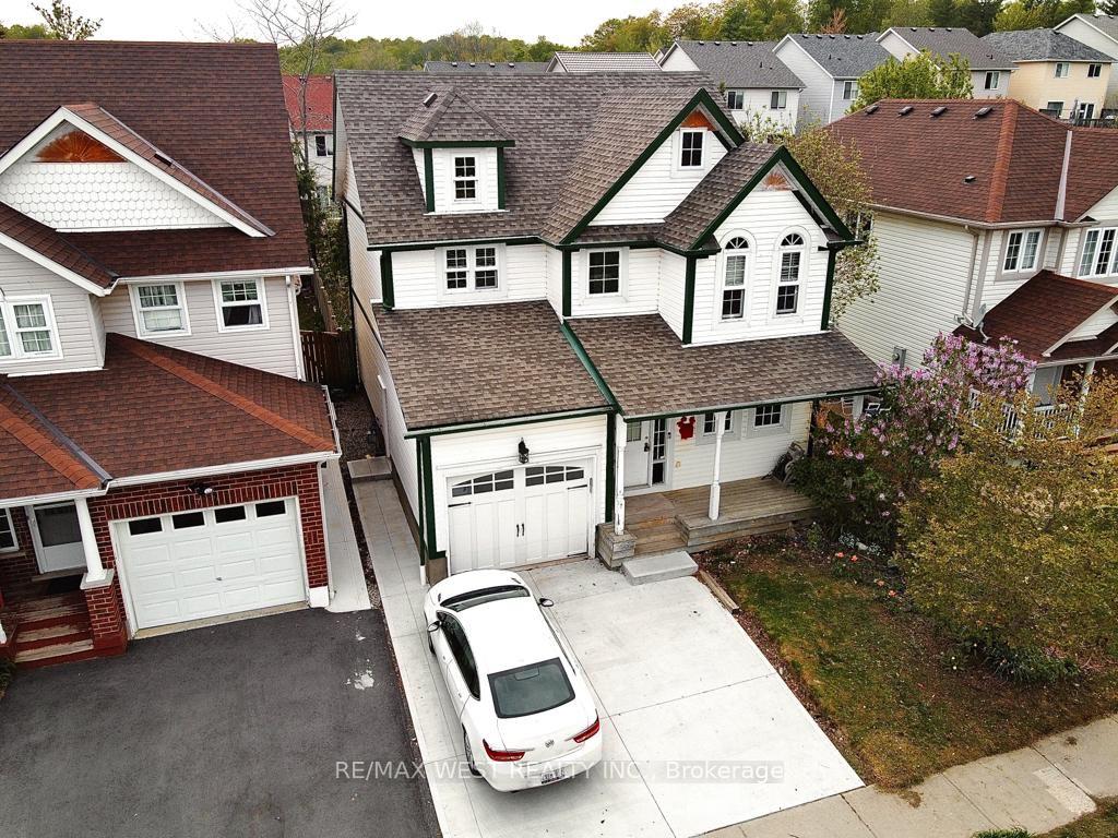Photo 1 of 792 Butternut Avenue, Waterloo, Clair Hills — HOMEH