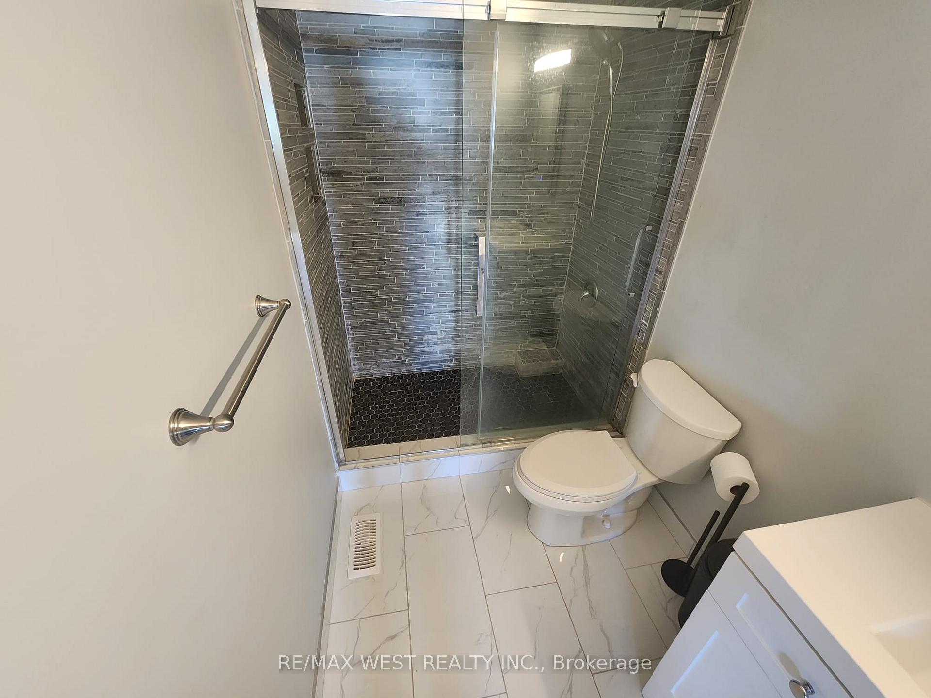 Photo 27 of 792 Butternut Avenue, Waterloo, Clair Hills — HOMEH