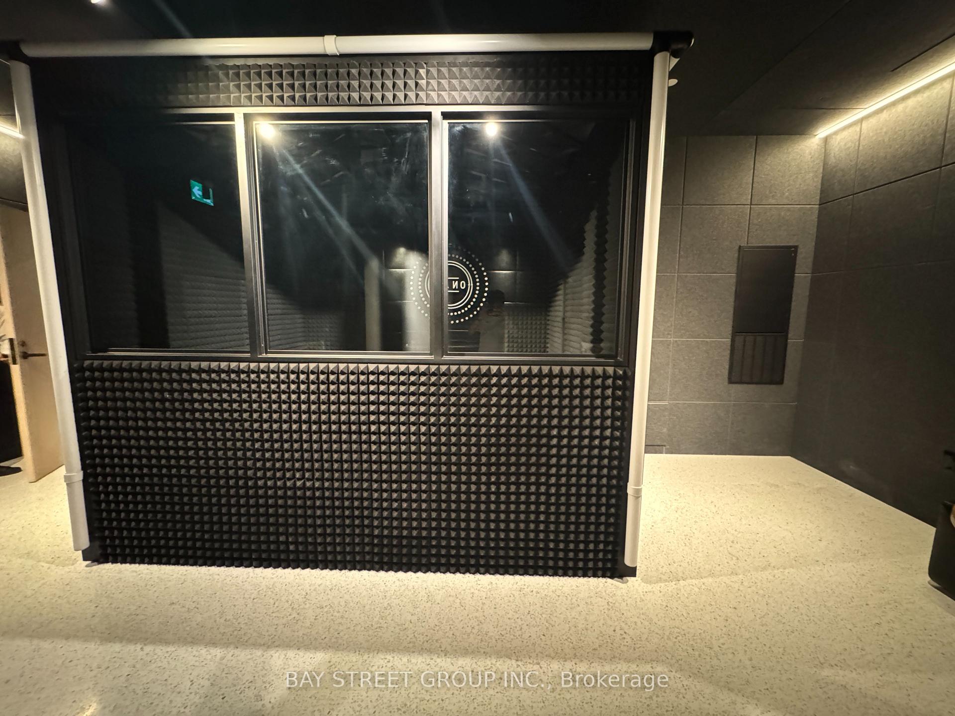 Photo 36 of Unit 5510, 8 Interchange Way, Vaughan, Vaughan Corporate Centre — HOMEH