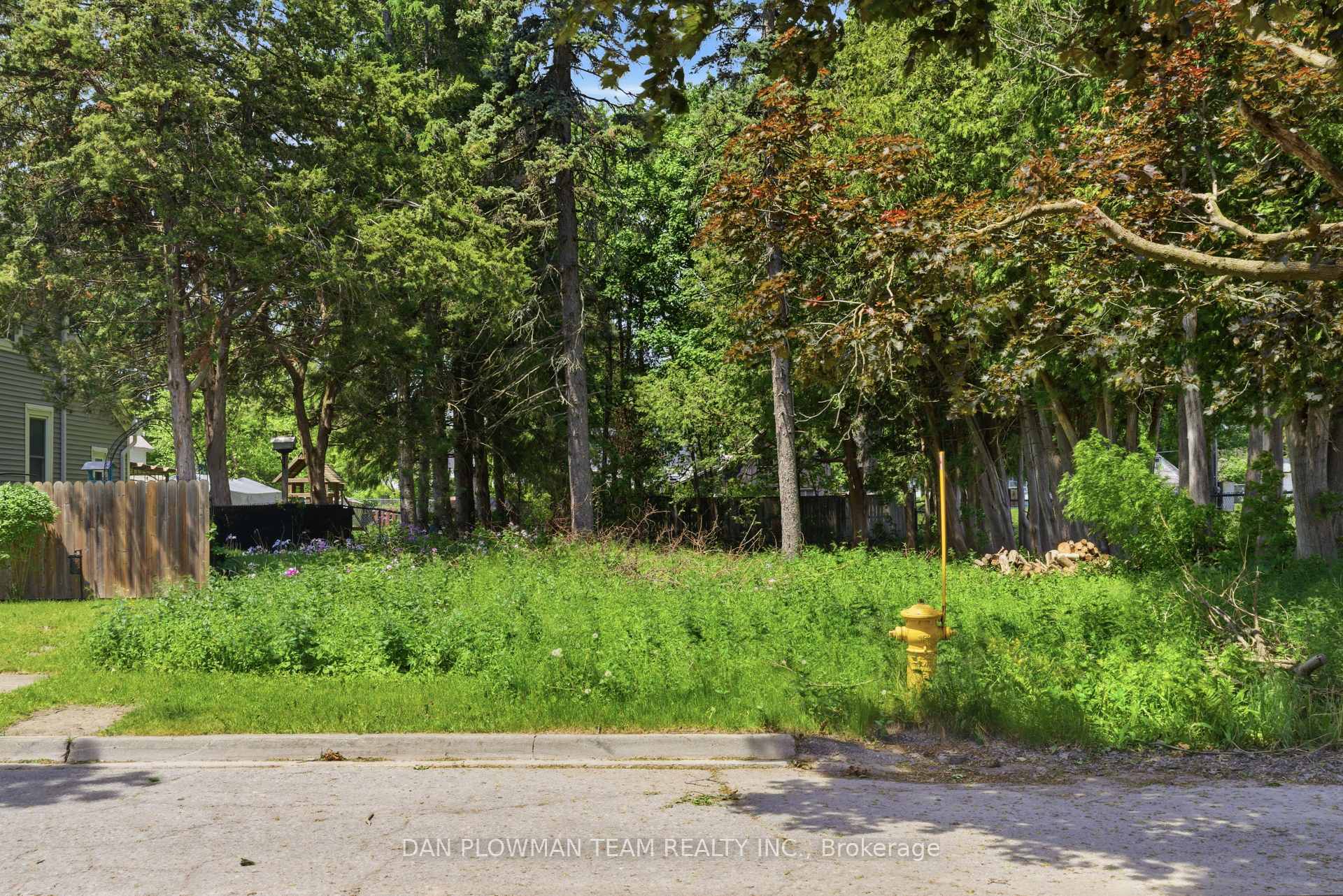 Photo 8 of 38 Park Street, Clarington, Orono — HOMEH