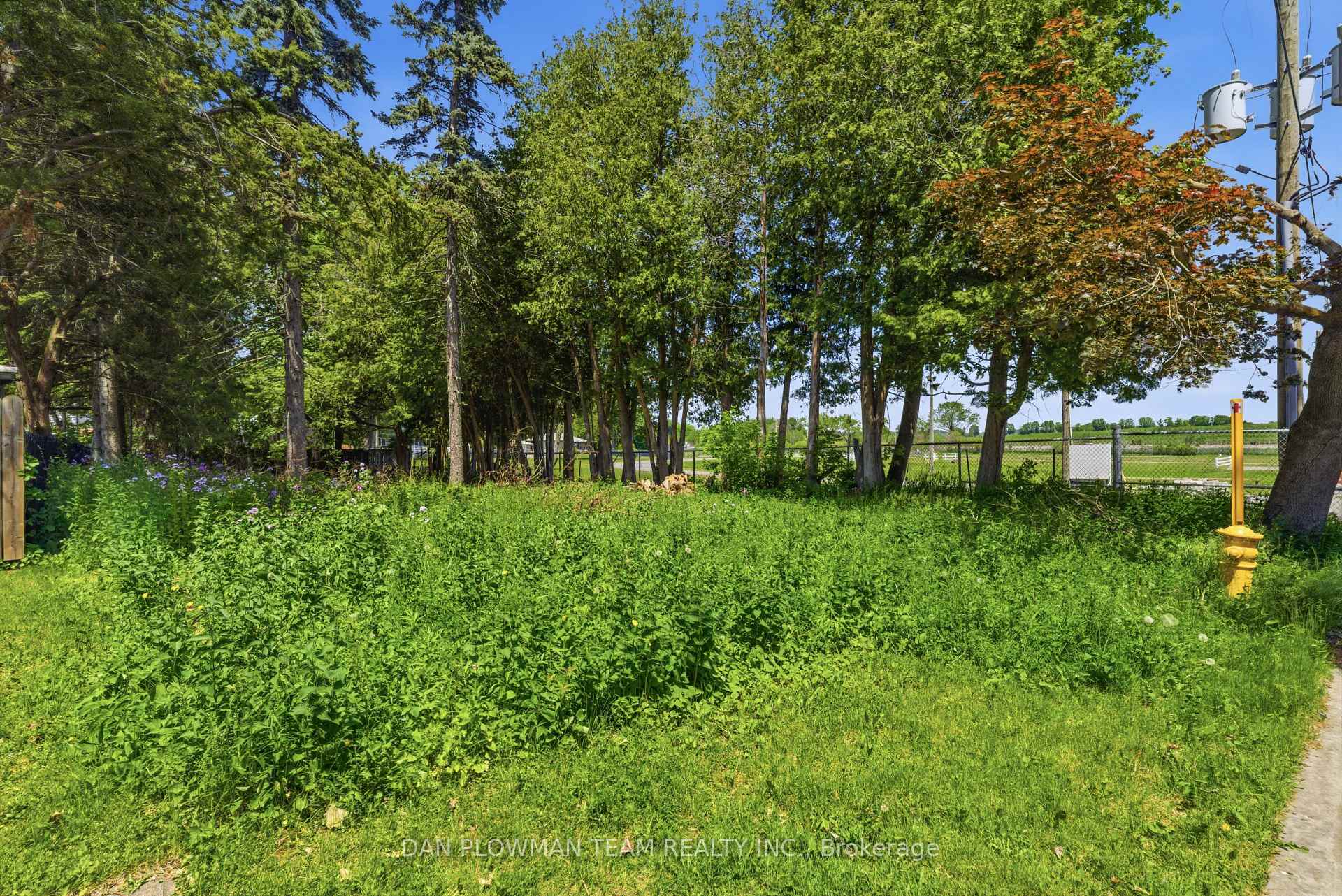 Photo 10 of 38 Park Street, Clarington, Orono — HOMEH