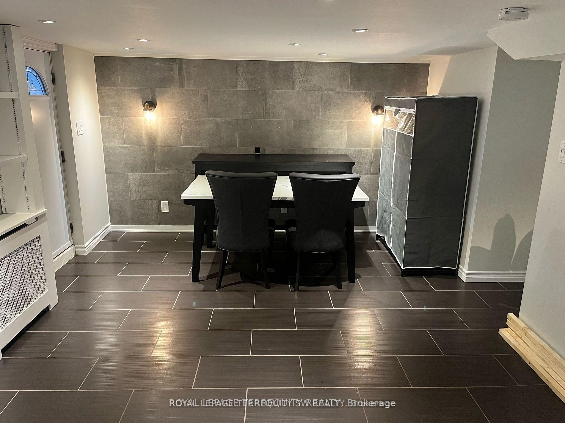 Photo 4 of Unit Bsmt, 31 Chamberlain Avenue, North York, Briar Hill-Belgravia — HOMEH