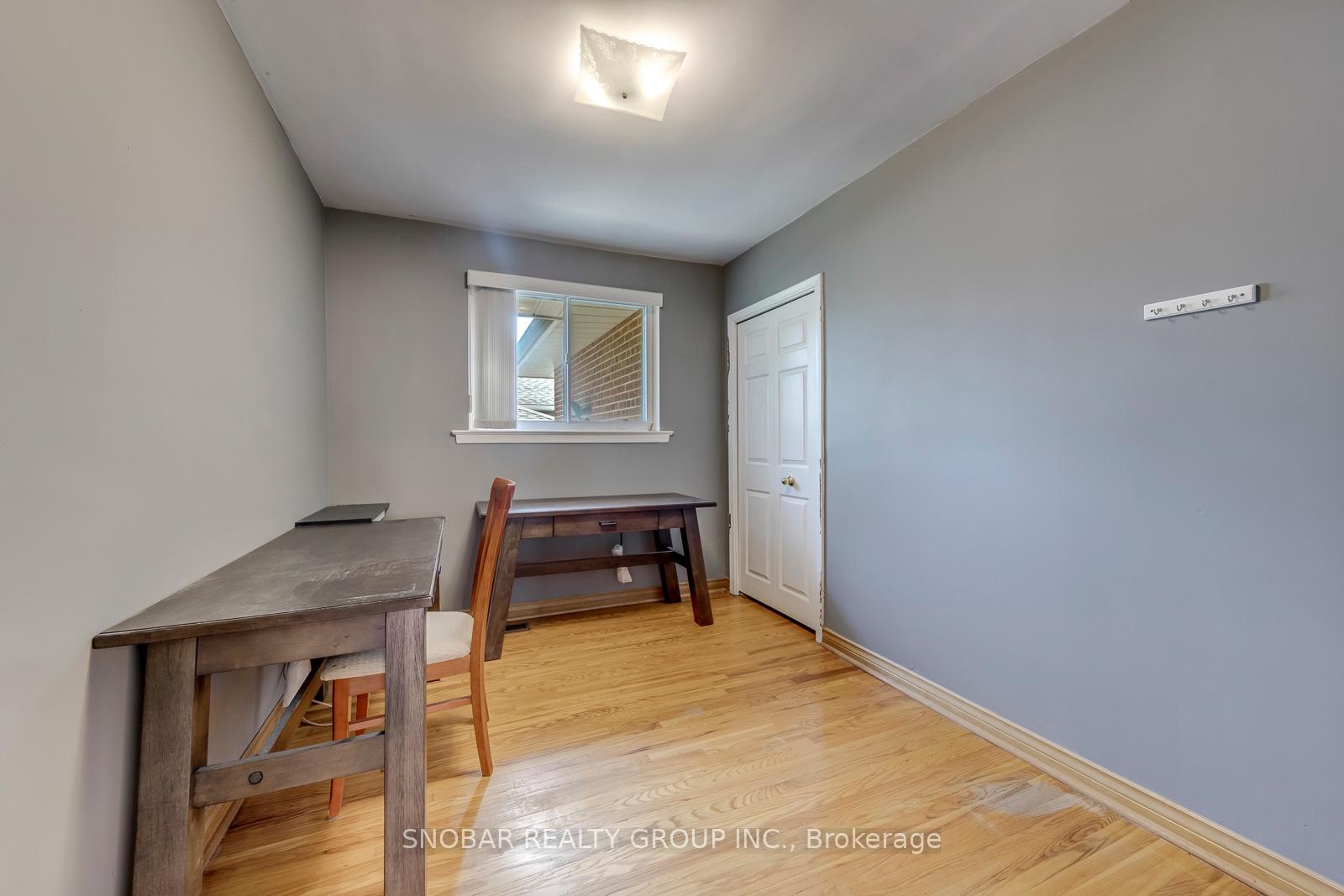 Photo 14 of 22 Thelmere Place, Etobicoke, Willowridge-Martingrove-Richview — HOMEH