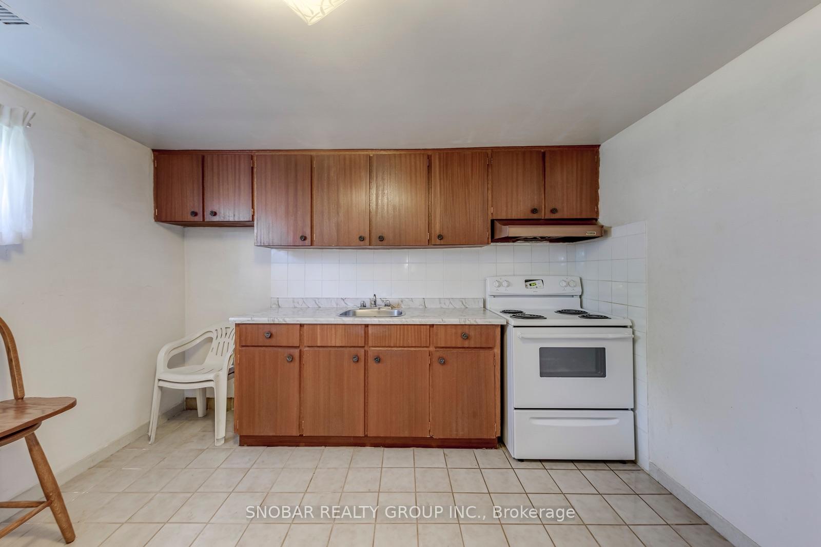 Photo 19 of 22 Thelmere Place, Etobicoke, Willowridge-Martingrove-Richview — HOMEH