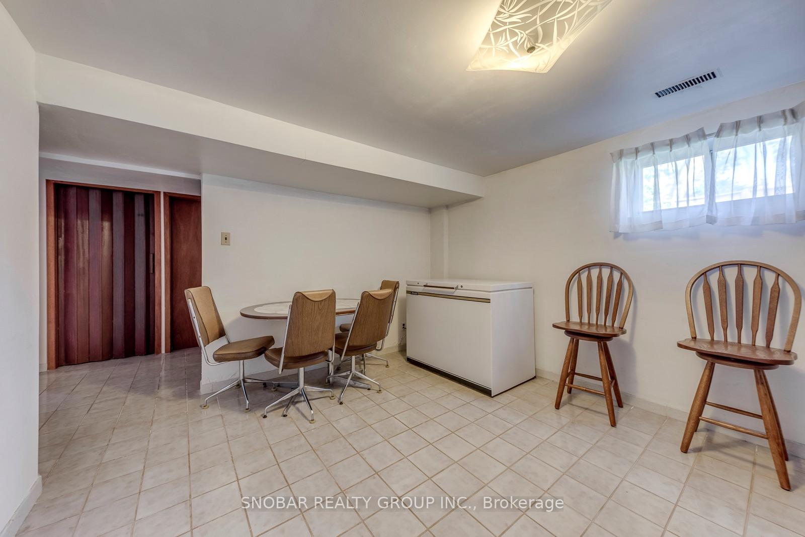 Photo 20 of 22 Thelmere Place, Etobicoke, Willowridge-Martingrove-Richview — HOMEH