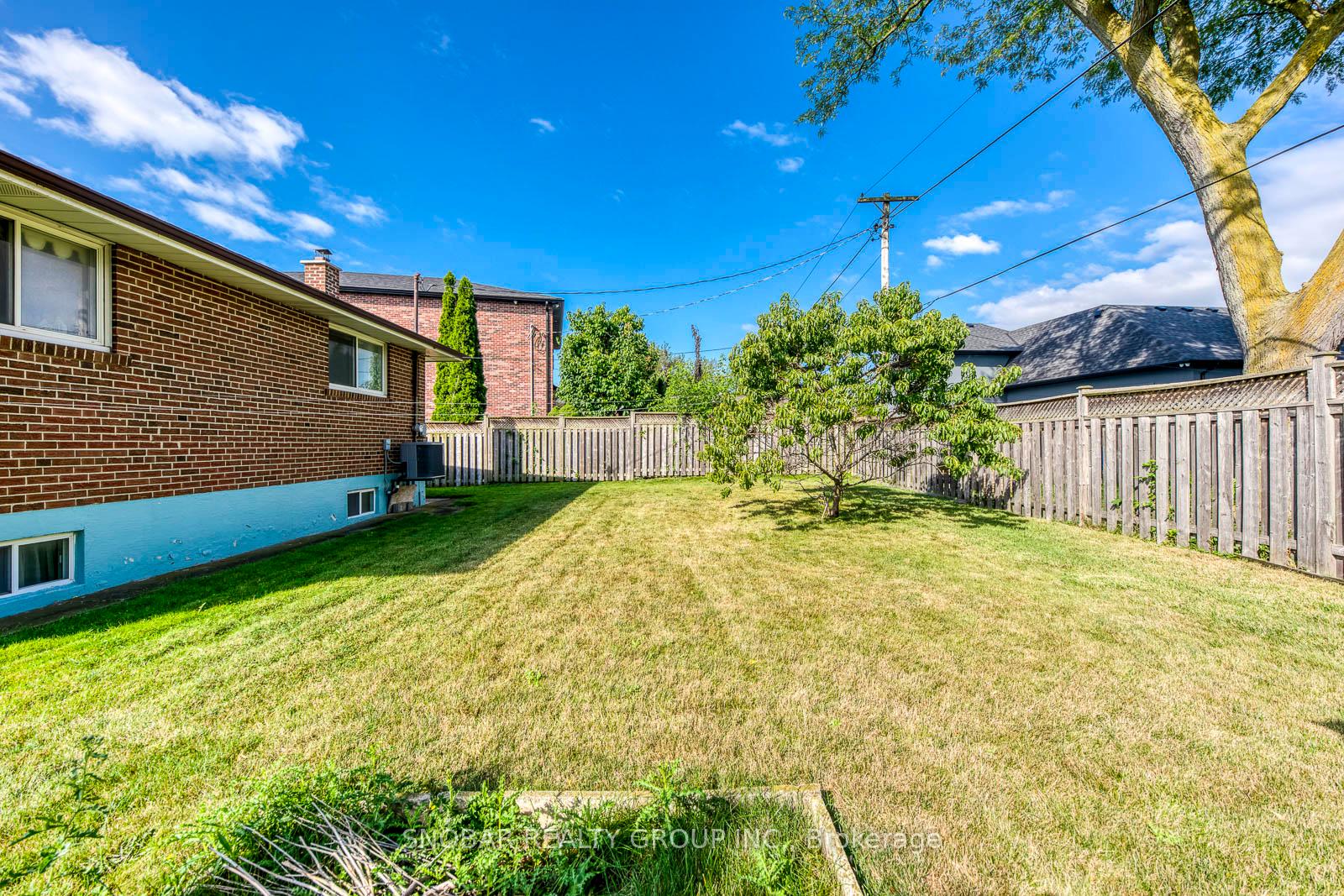Photo 24 of 22 Thelmere Place, Etobicoke, Willowridge-Martingrove-Richview — HOMEH