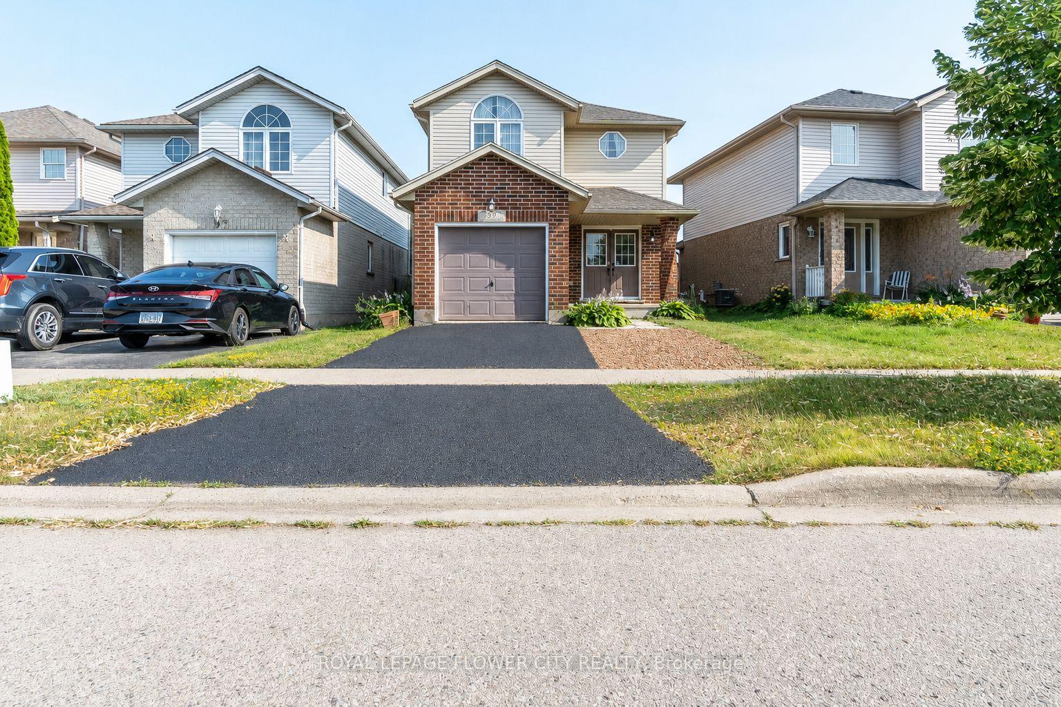 Photo 1 of 99 Windflower Drive, Kitchener, Larentian West — HOMEH