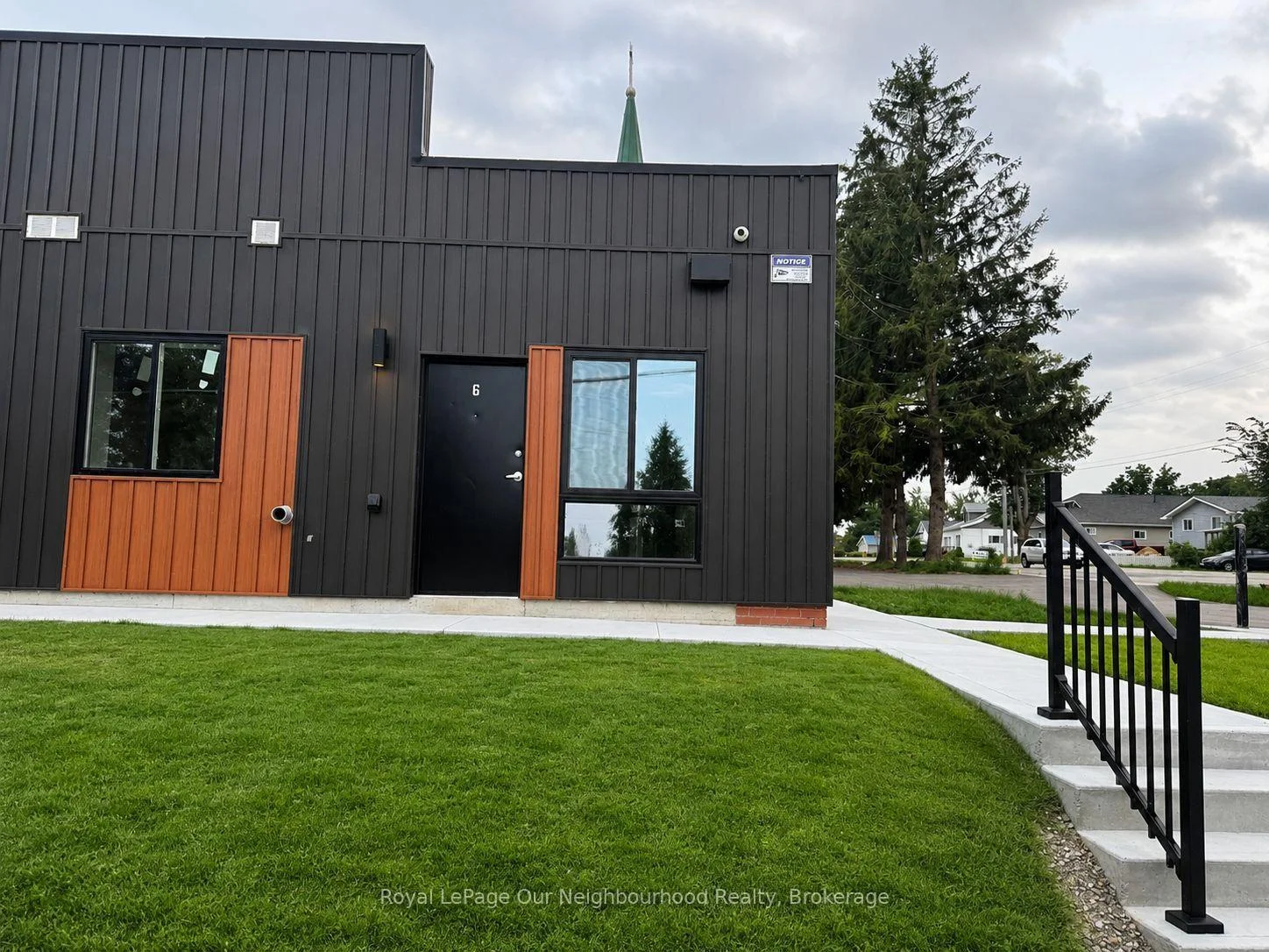 Photo 4 of Unit 2, 199 Pine Street, Tay, Waubaushene — HOMEH