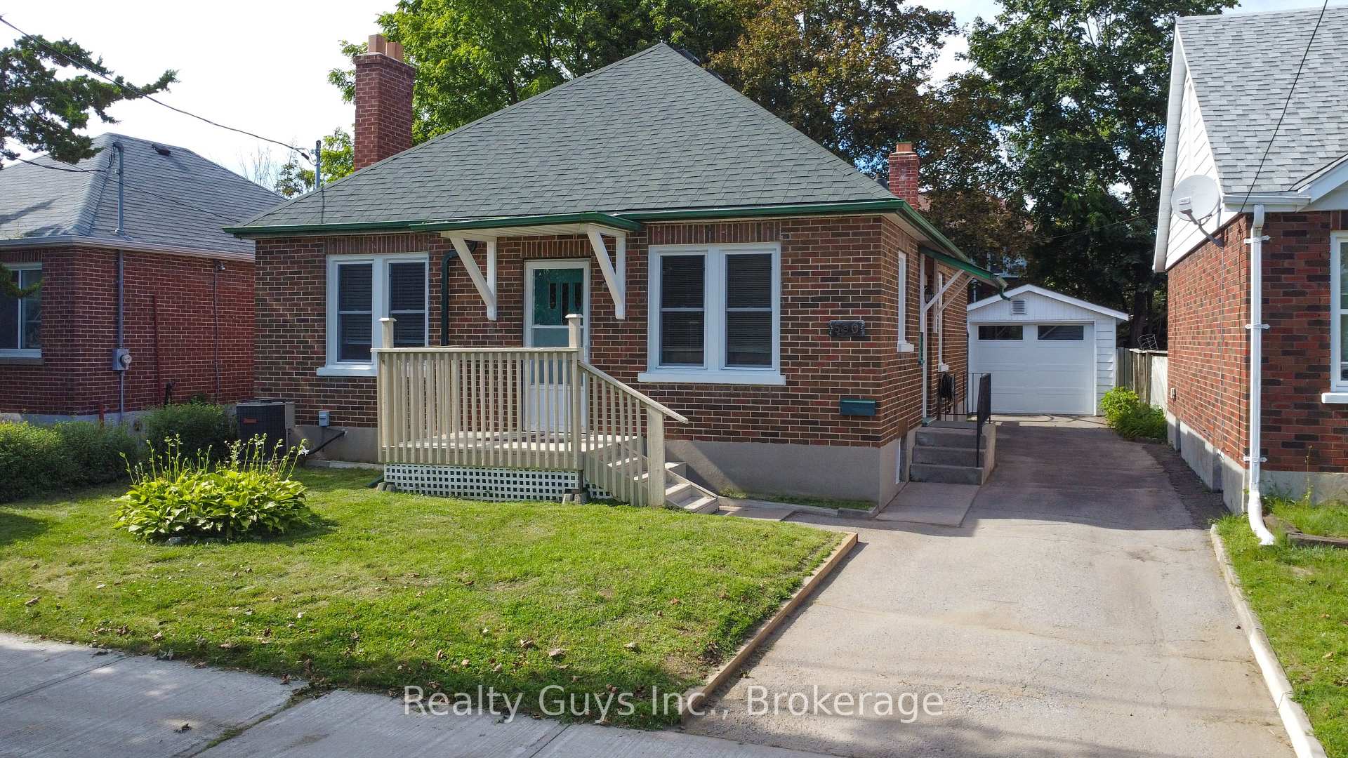Front of 590 Mccannan Avenue