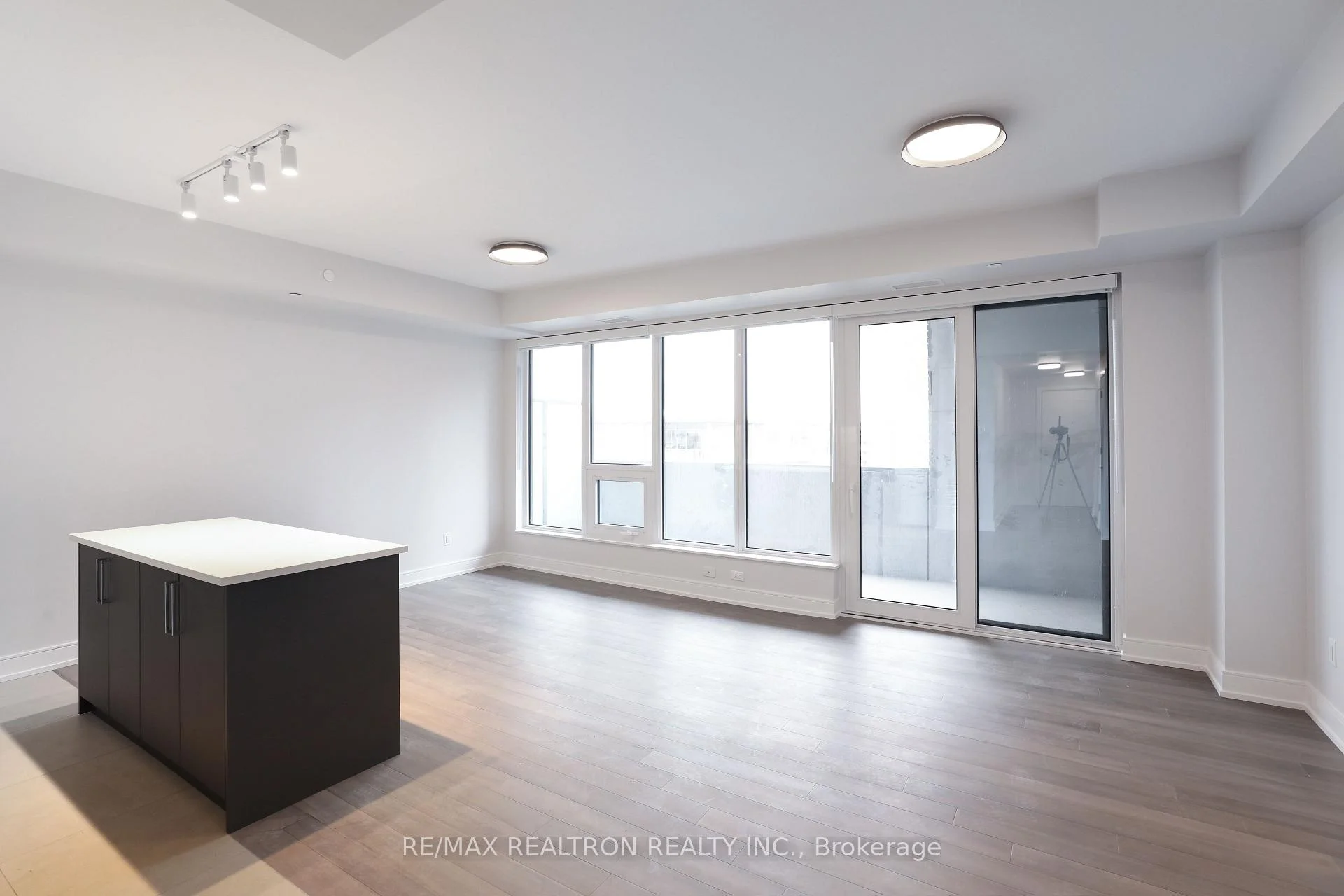 Photo 4 of Unit 514, 2525 Bathurst Street, Toronto, Forest Hill North — HOMEH