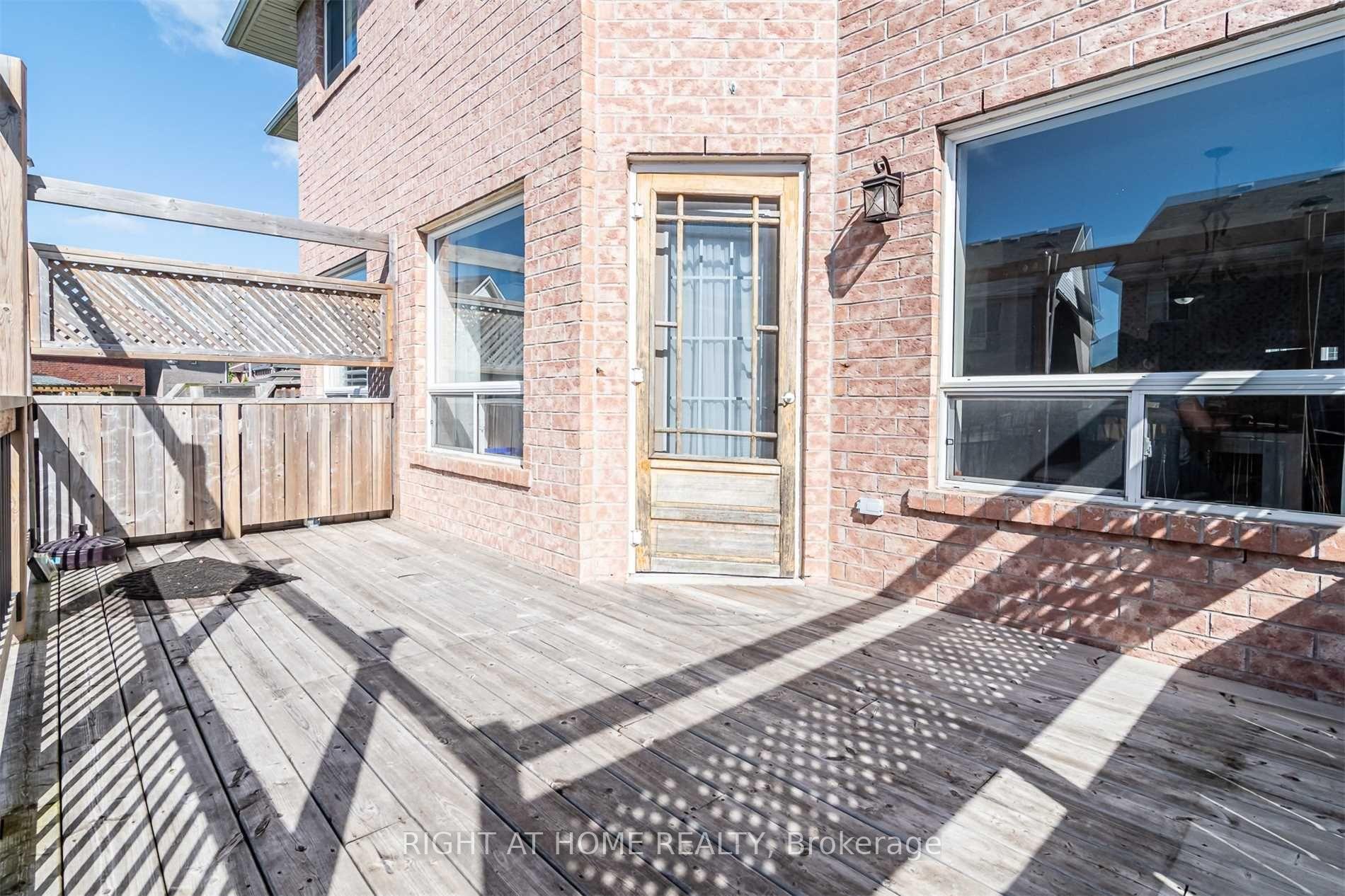 Photo 2 of 127 Angier Crescent, Ajax, South East — HOMEH