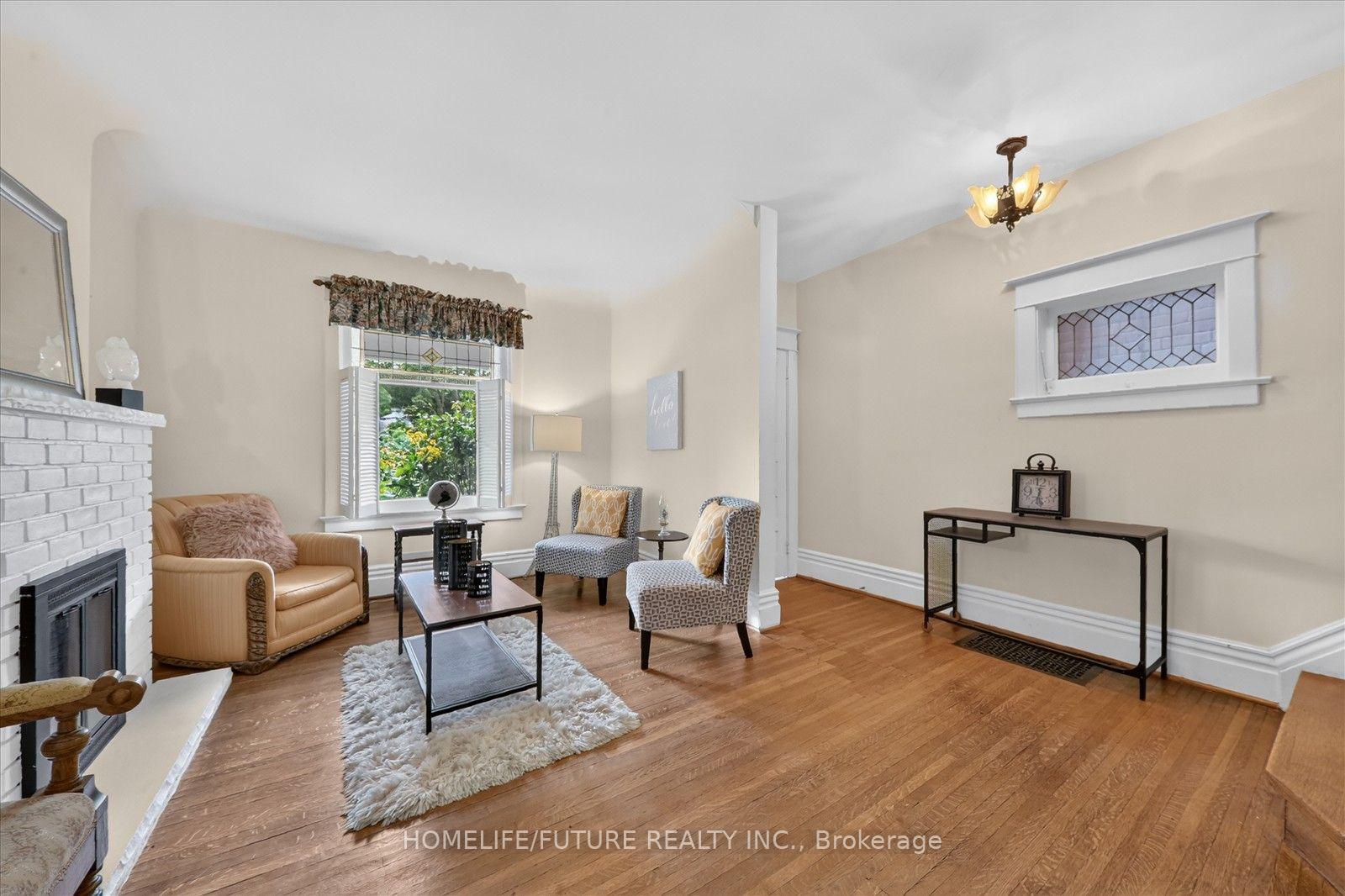 Photo 10 of 56 Sparkhall Avenue, Toronto, North Riverdale — HOMEH