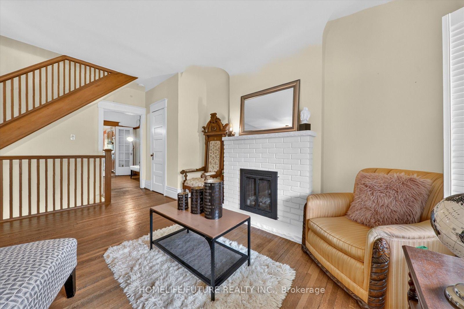 Photo 11 of 56 Sparkhall Avenue, Toronto, North Riverdale — HOMEH