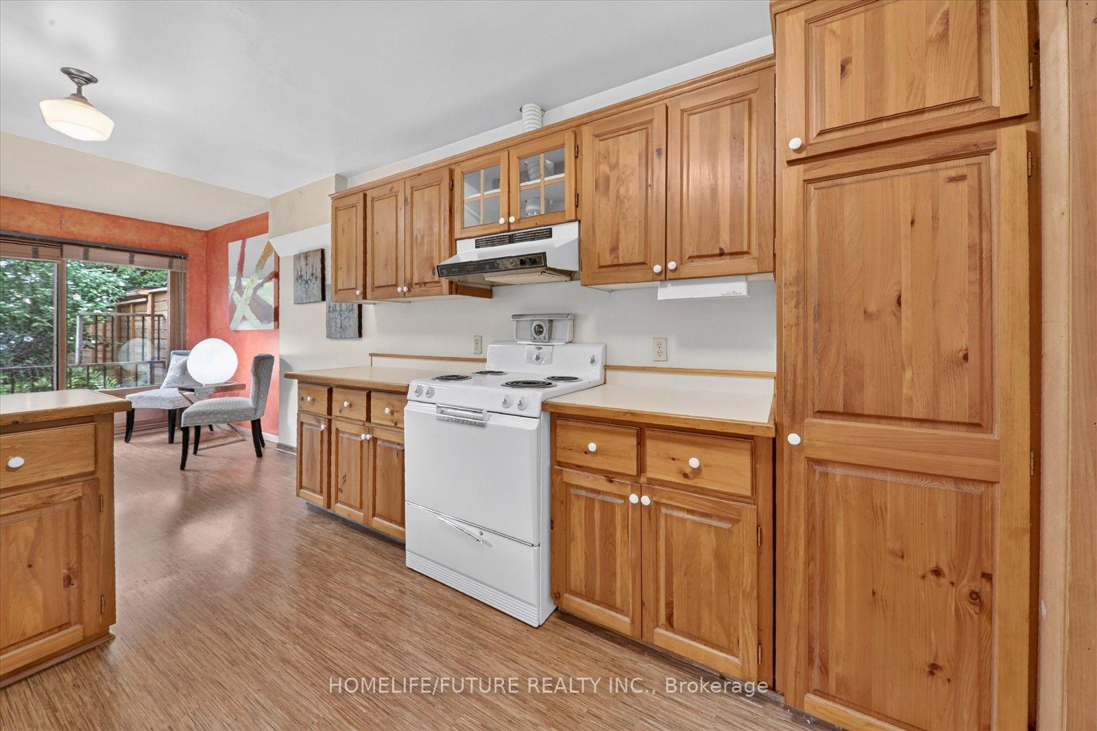 Photo 17 of 56 Sparkhall Avenue, Toronto, North Riverdale — HOMEH