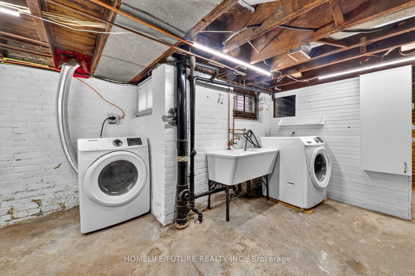 Photo 36 of 56 Sparkhall Avenue, Toronto, North Riverdale — HOMEH
