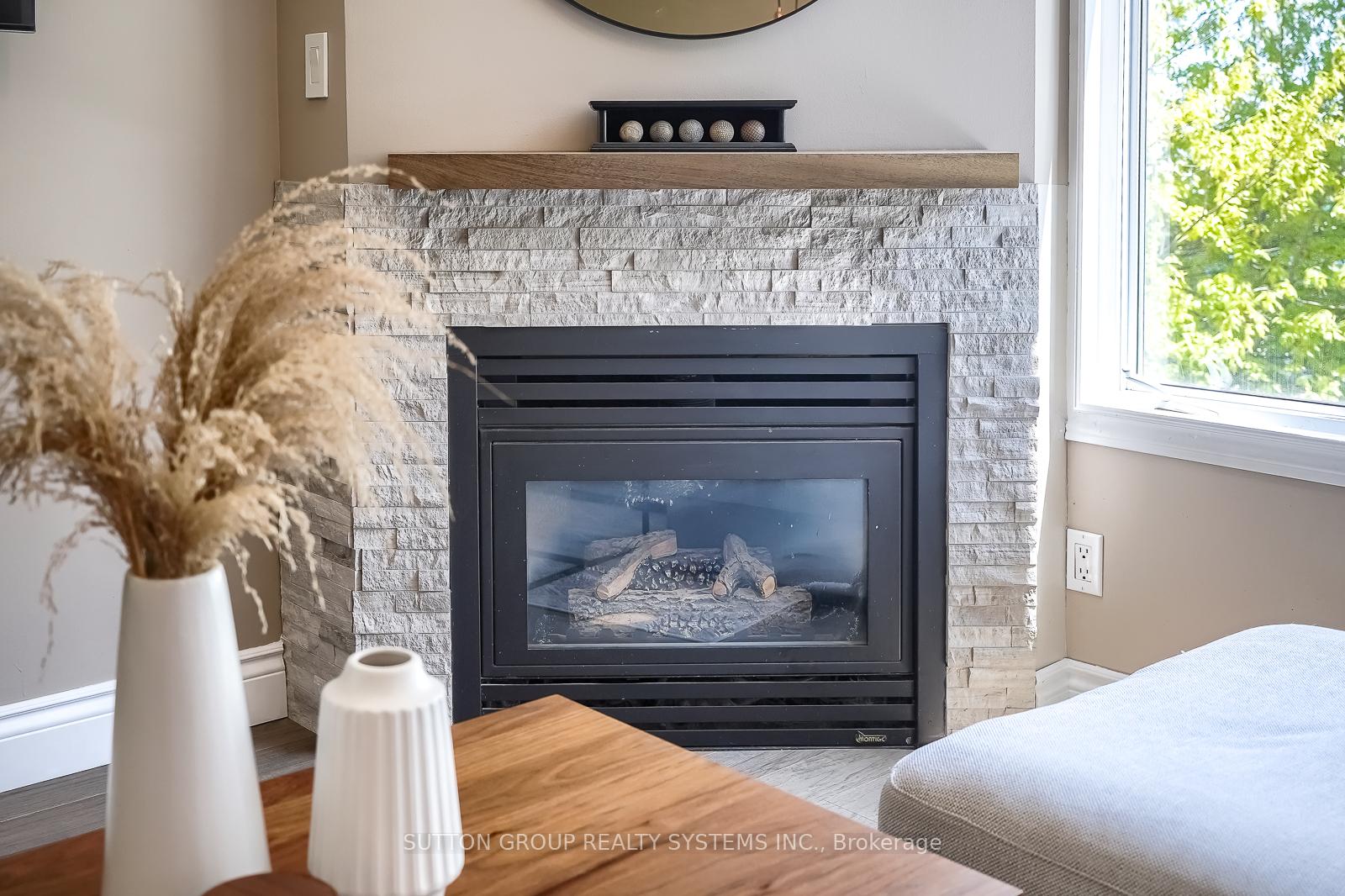 Photo 4 of Unit 323, 32 Stadium Road, Toronto, Niagara — HOMEH