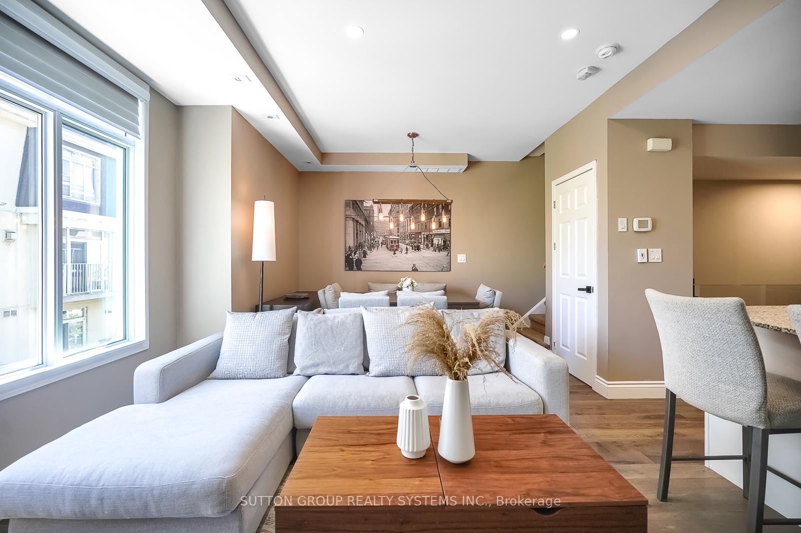 Photo 7 of Unit 323, 32 Stadium Road, Toronto, Niagara — HOMEH