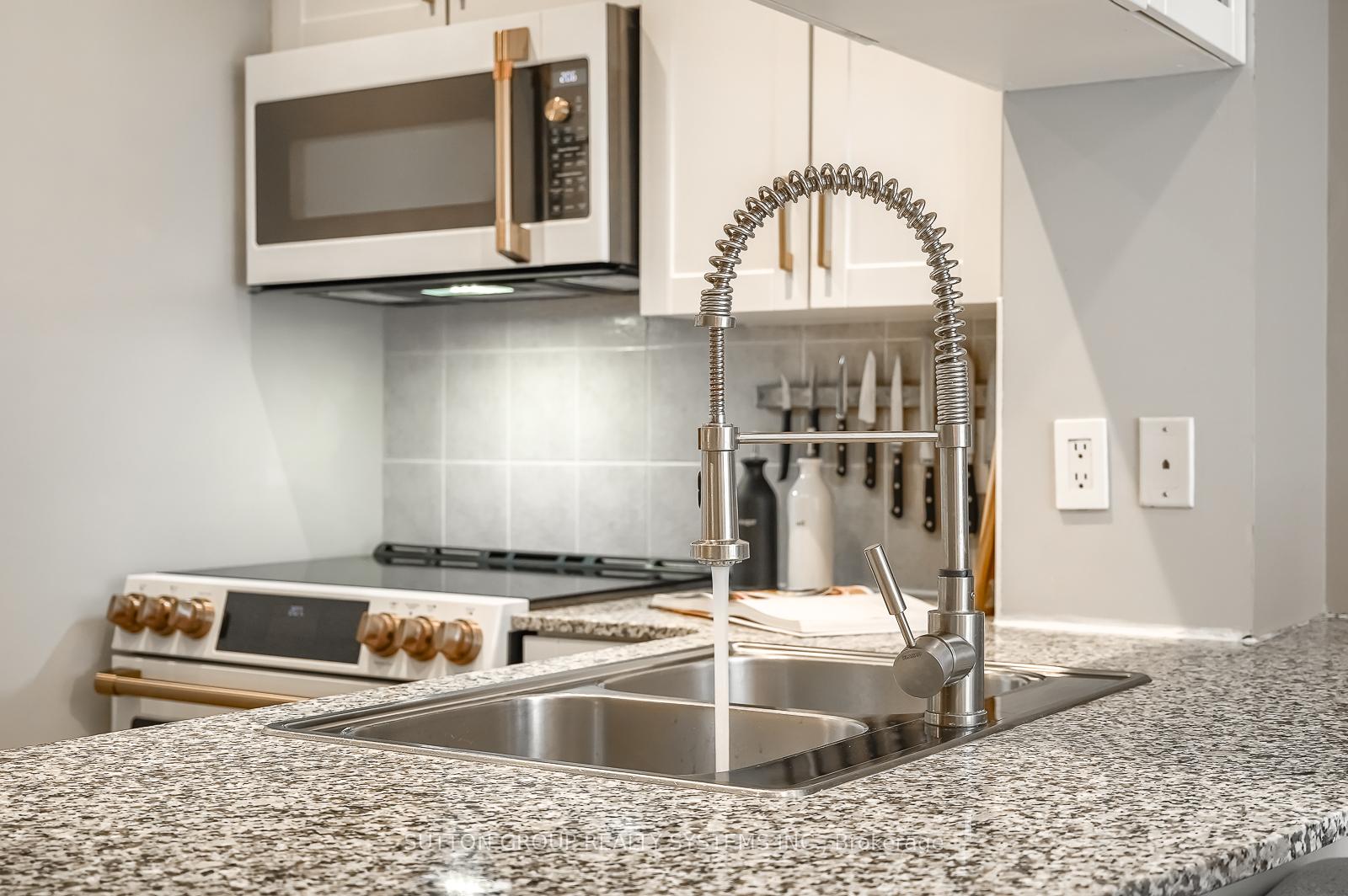 Photo 11 of Unit 323, 32 Stadium Road, Toronto, Niagara — HOMEH