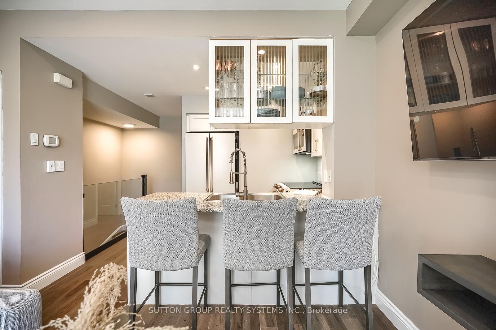 Photo 14 of Unit 323, 32 Stadium Road, Toronto, Niagara — HOMEH