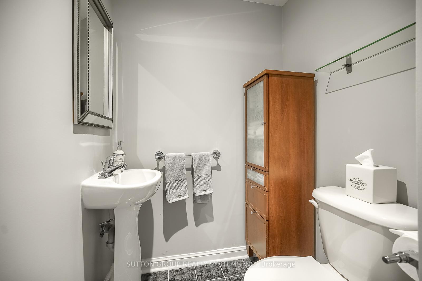 Photo 18 of Unit 323, 32 Stadium Road, Toronto, Niagara — HOMEH